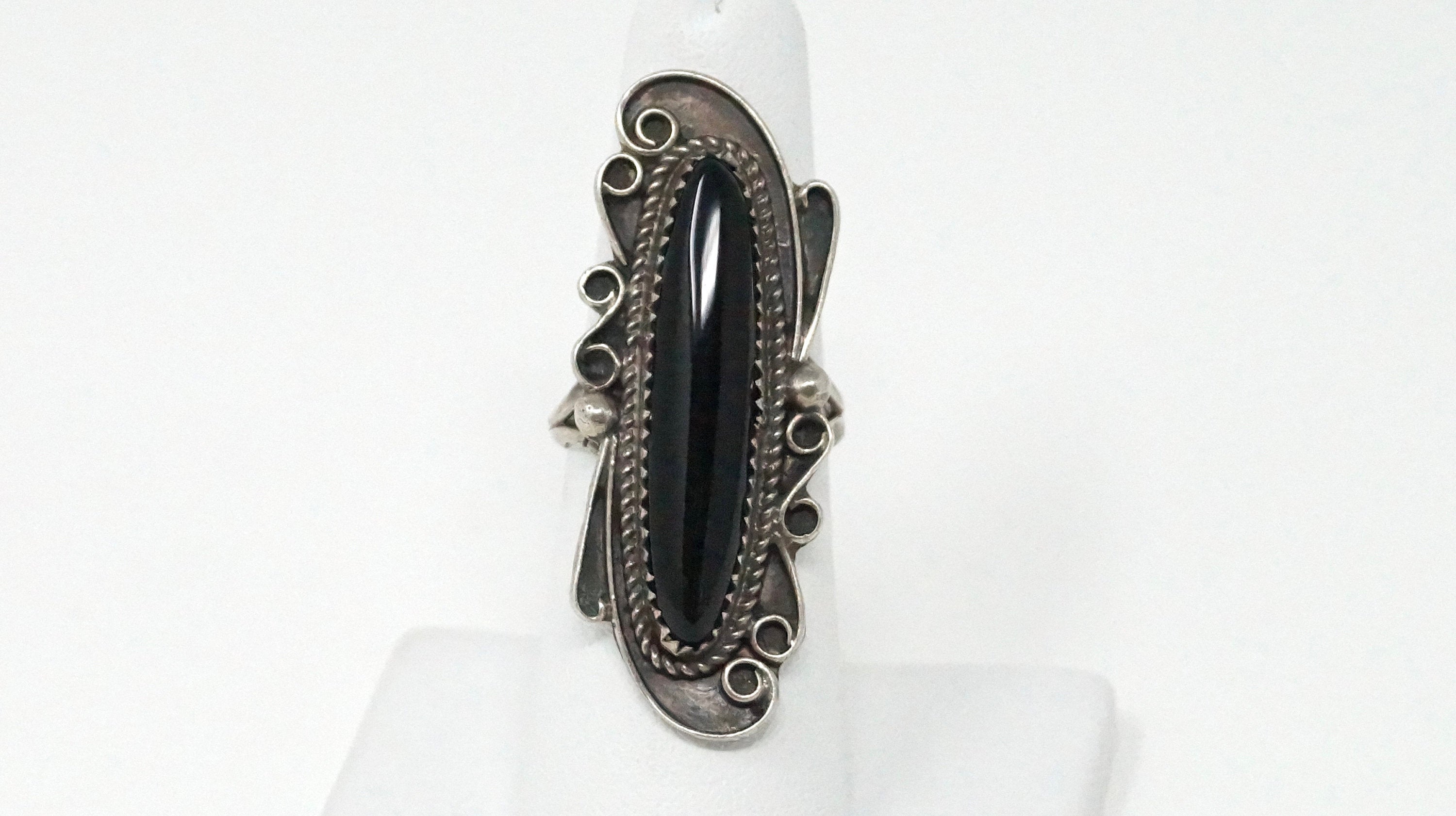 Vintage Native American Signed Yazzie Black Onyx Sterling Silver Ring Size 6.75