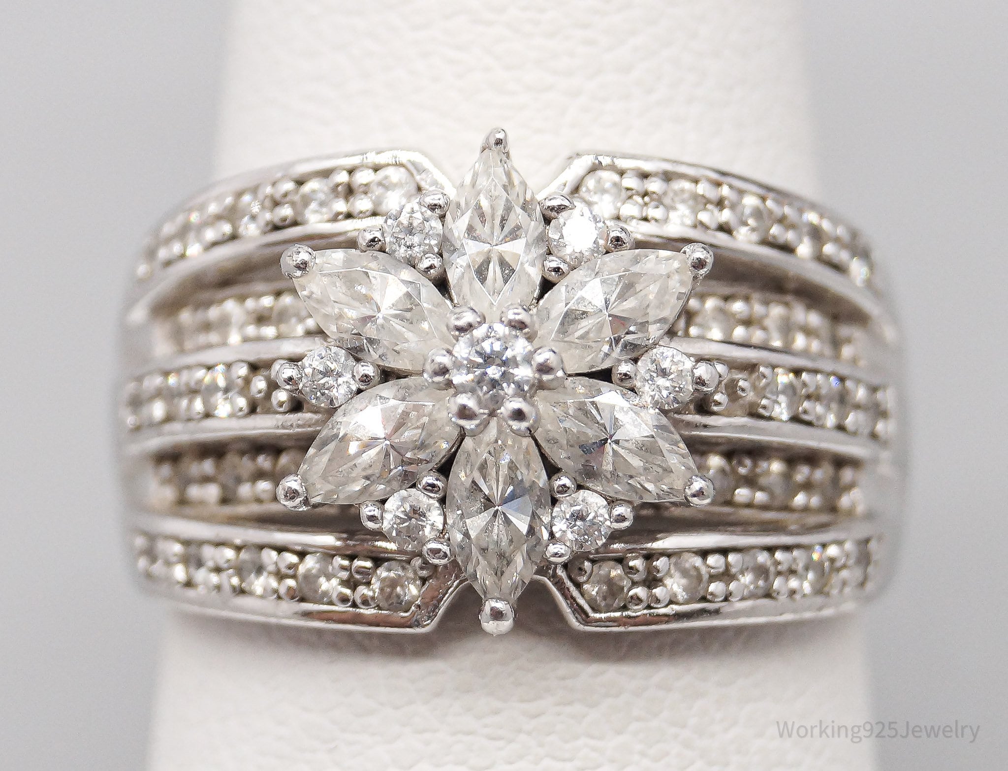 Vintage SW Cubic Zirconia Flower Sterling Silver Ring - Size 7