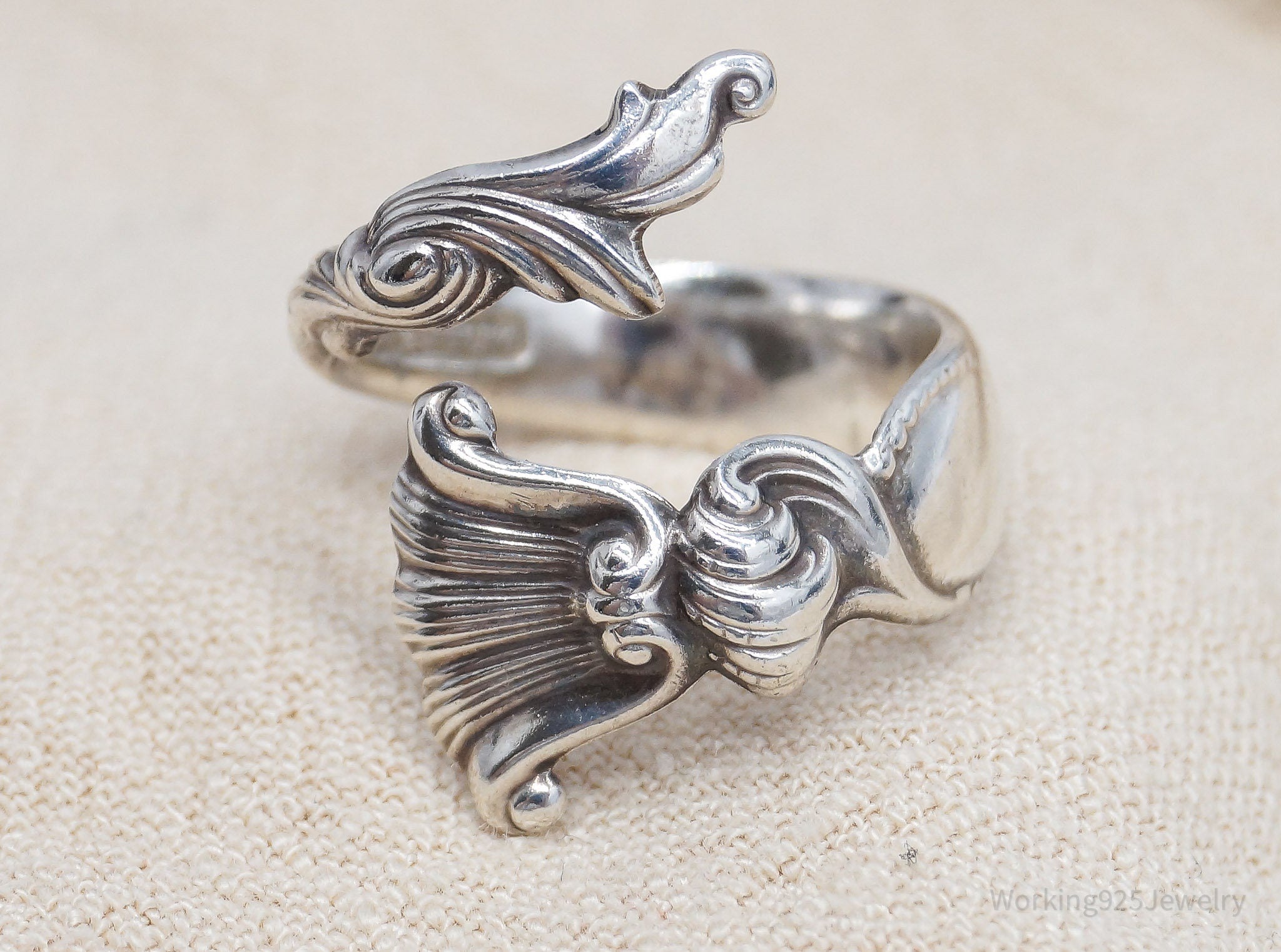 Vintage Wallace "Romance Of The Sea" 1950s Sterling Silver Spoon Ring - Size 7