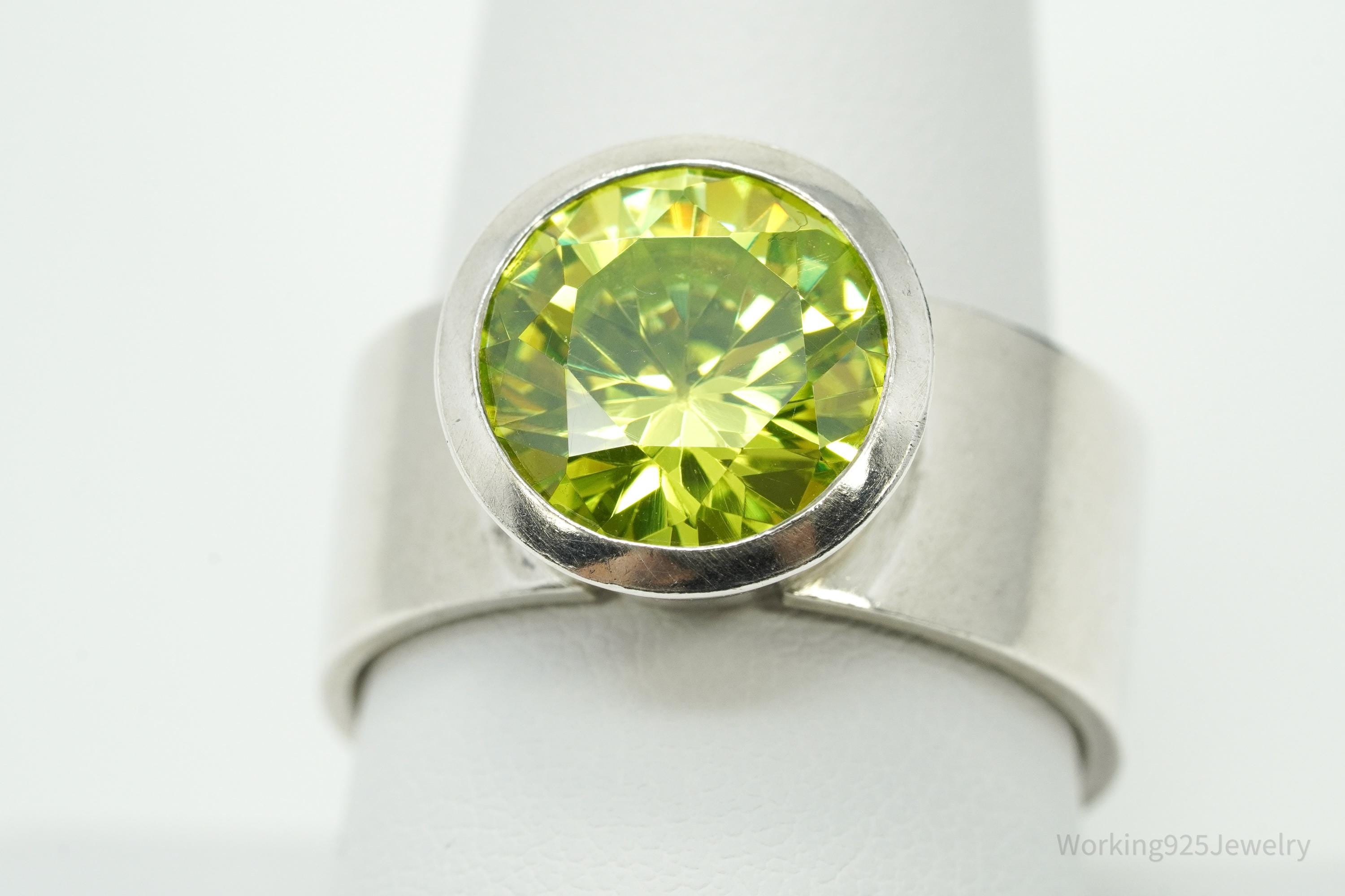 Vintage Large Green Cubic Zirconia Silver Ring - Size 9.75