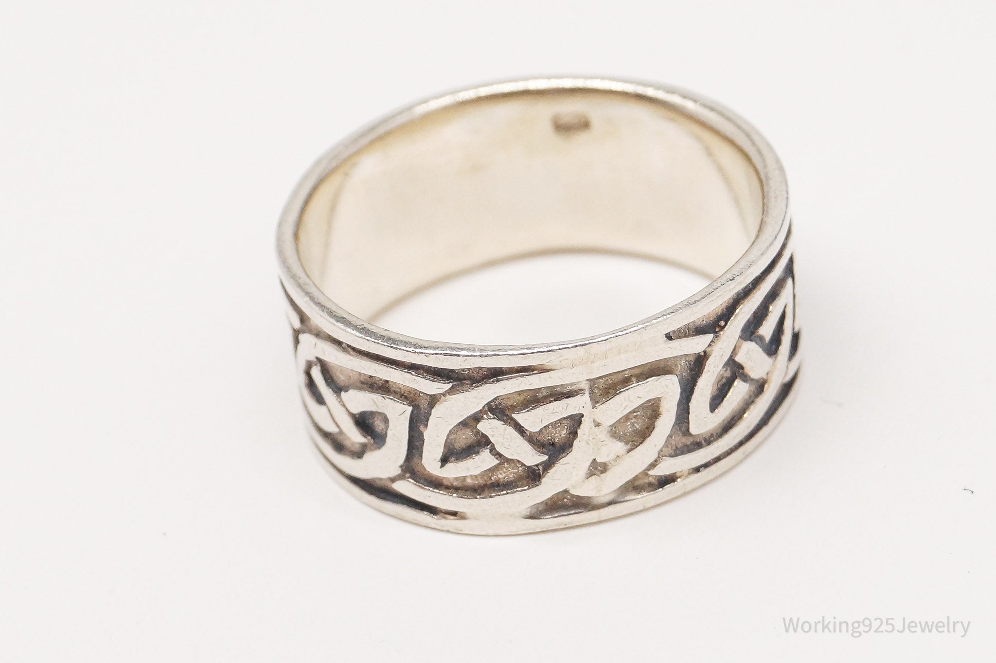 Vintage Celtic Knot Design Sterling Silver Band Ring - Size 9.25