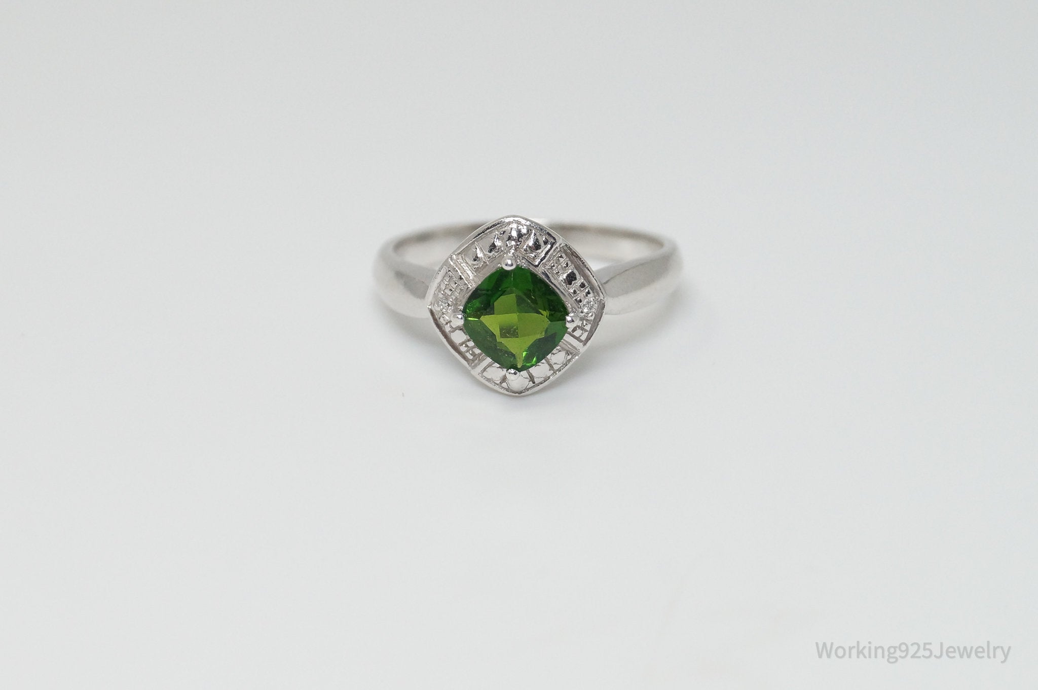 Vintage Peridot Art Deco Sterling Silver Ring - Sz 7