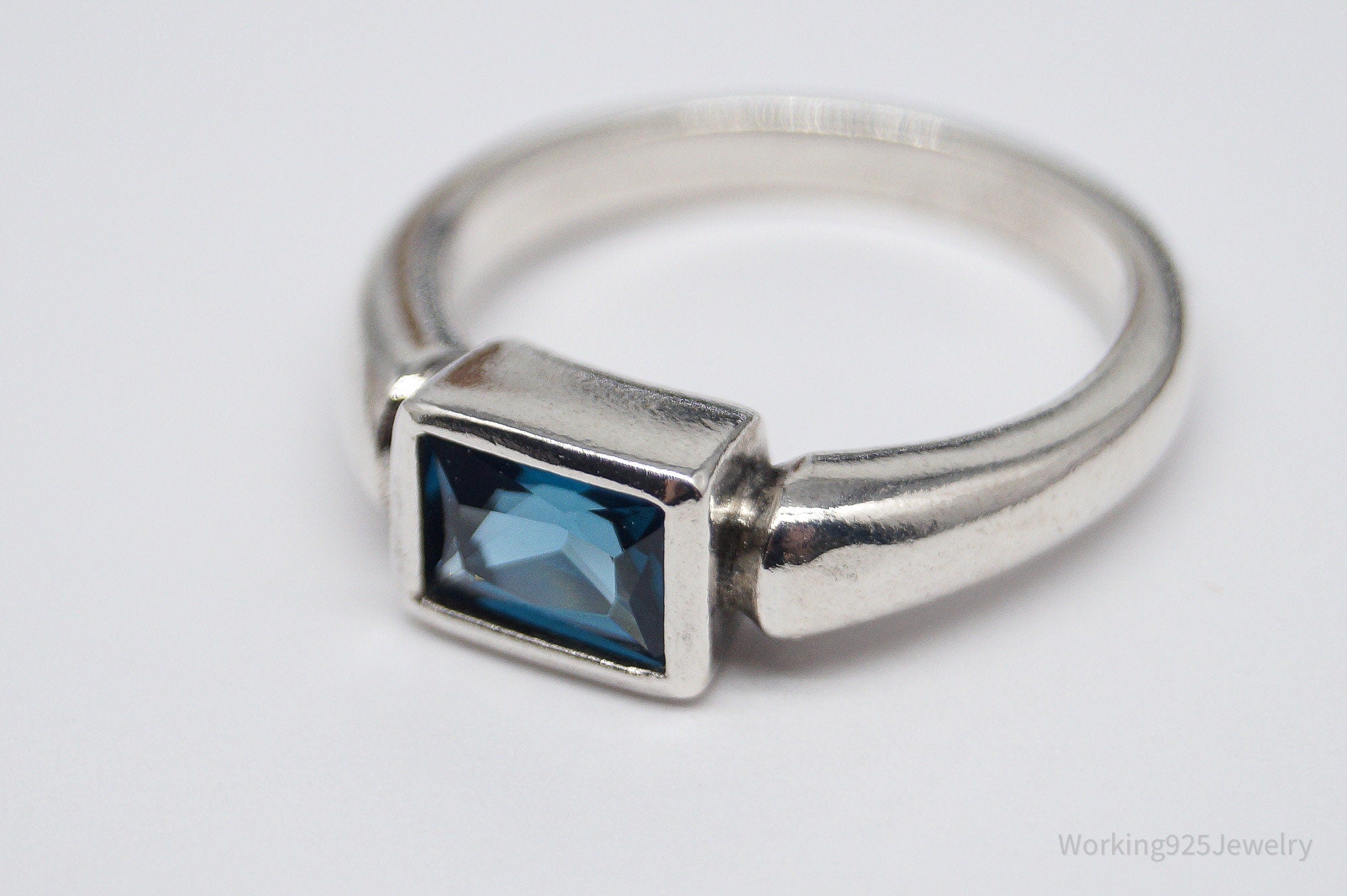 Vintage Blue Spinel Sterling Silver Ring - Size 7