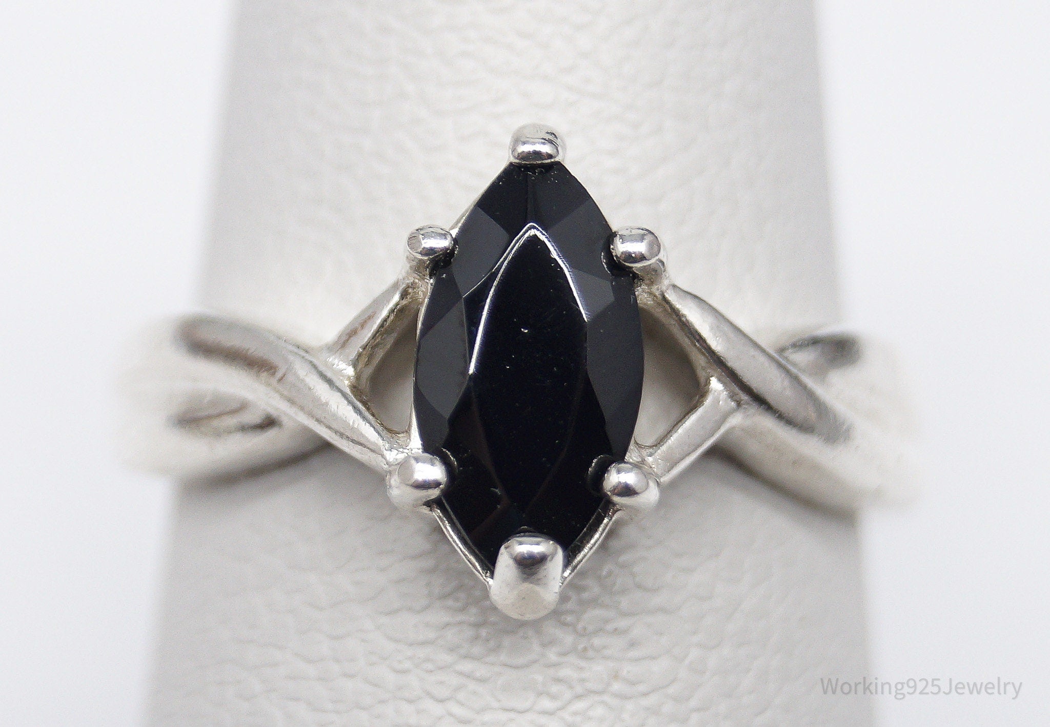Vintage Avon Black Onyx Sterling Silver Ring - Size 5.75