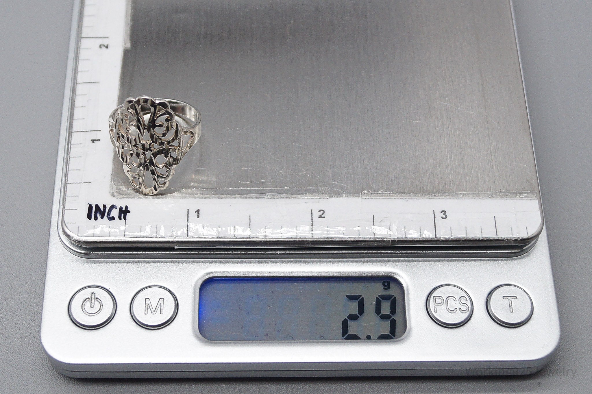 Vintage Diamond Cut Style Filigree Sterling Silver Ring - Size 7.25