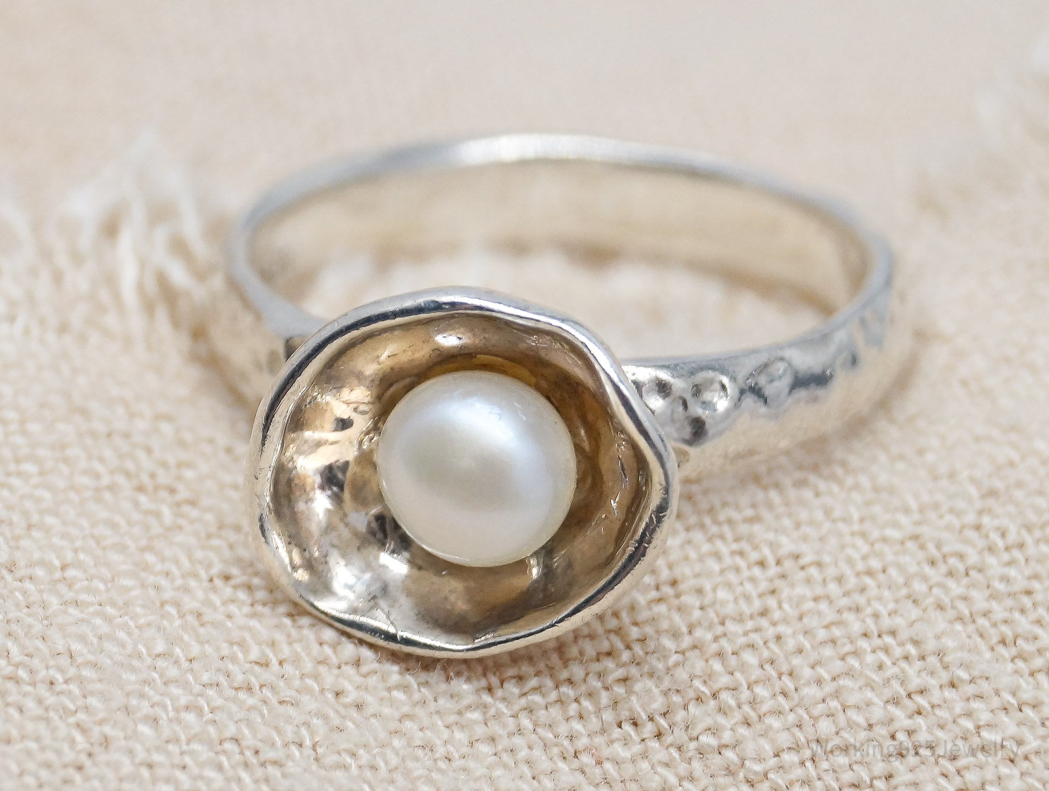 Vintage Designer Heng Ngai White Pearl Sterling Silver Ring - Size 7.75