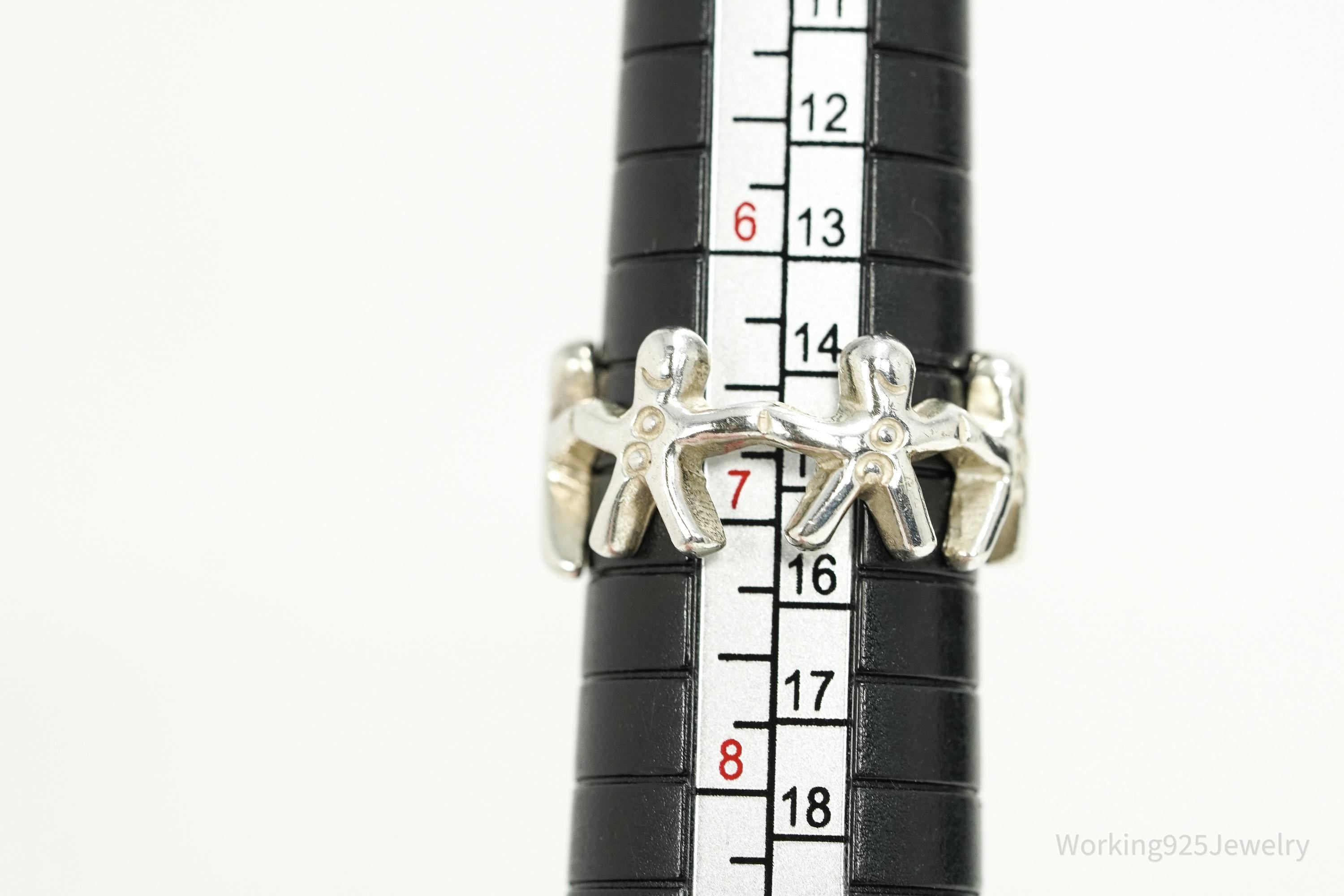 Vintage Holding Hands Sterling Silver Ring - Size 7