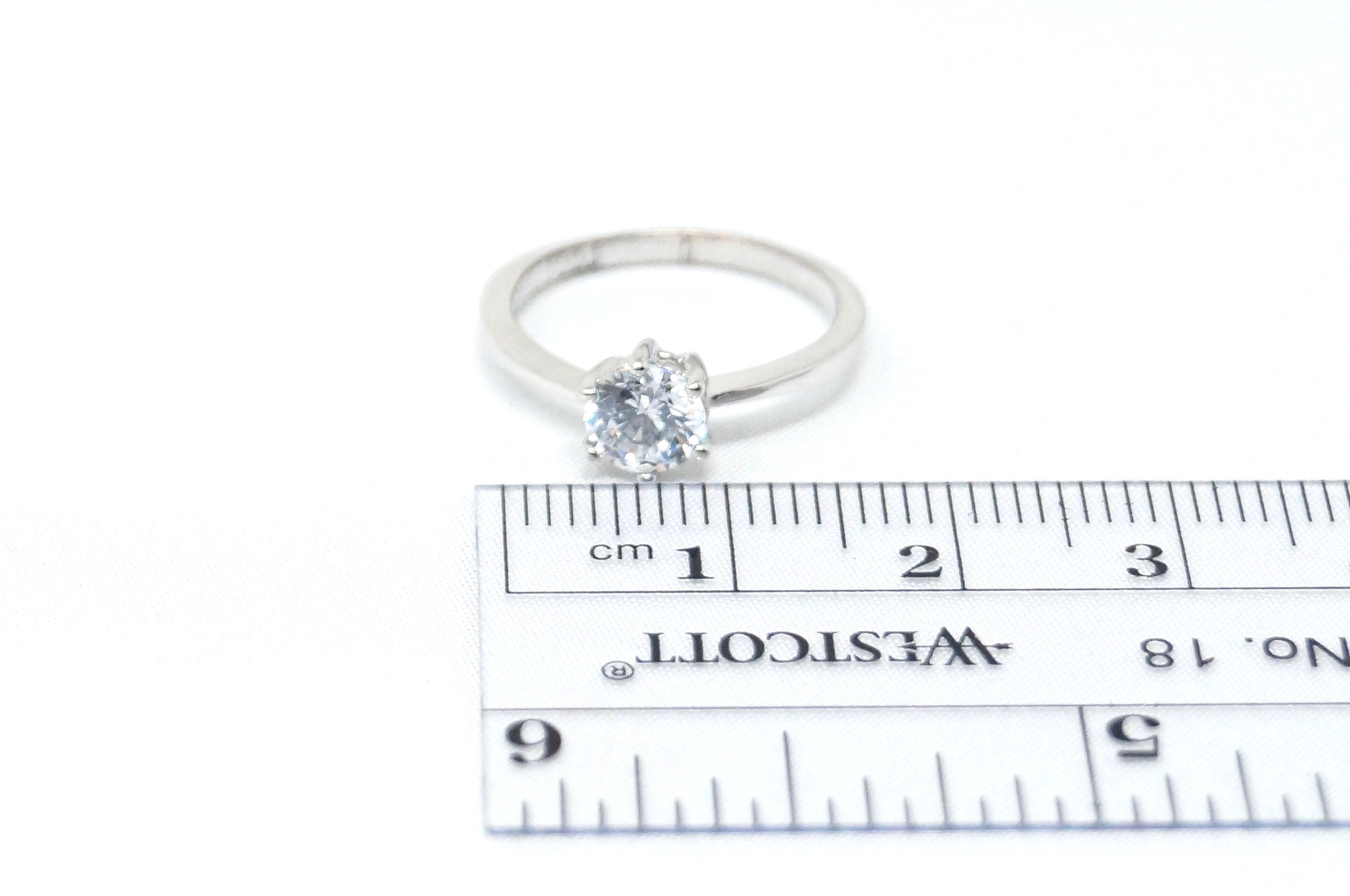 Vintage Large Cubic Zirconia Stone Elegant Sterling Silver Ring- Size 4