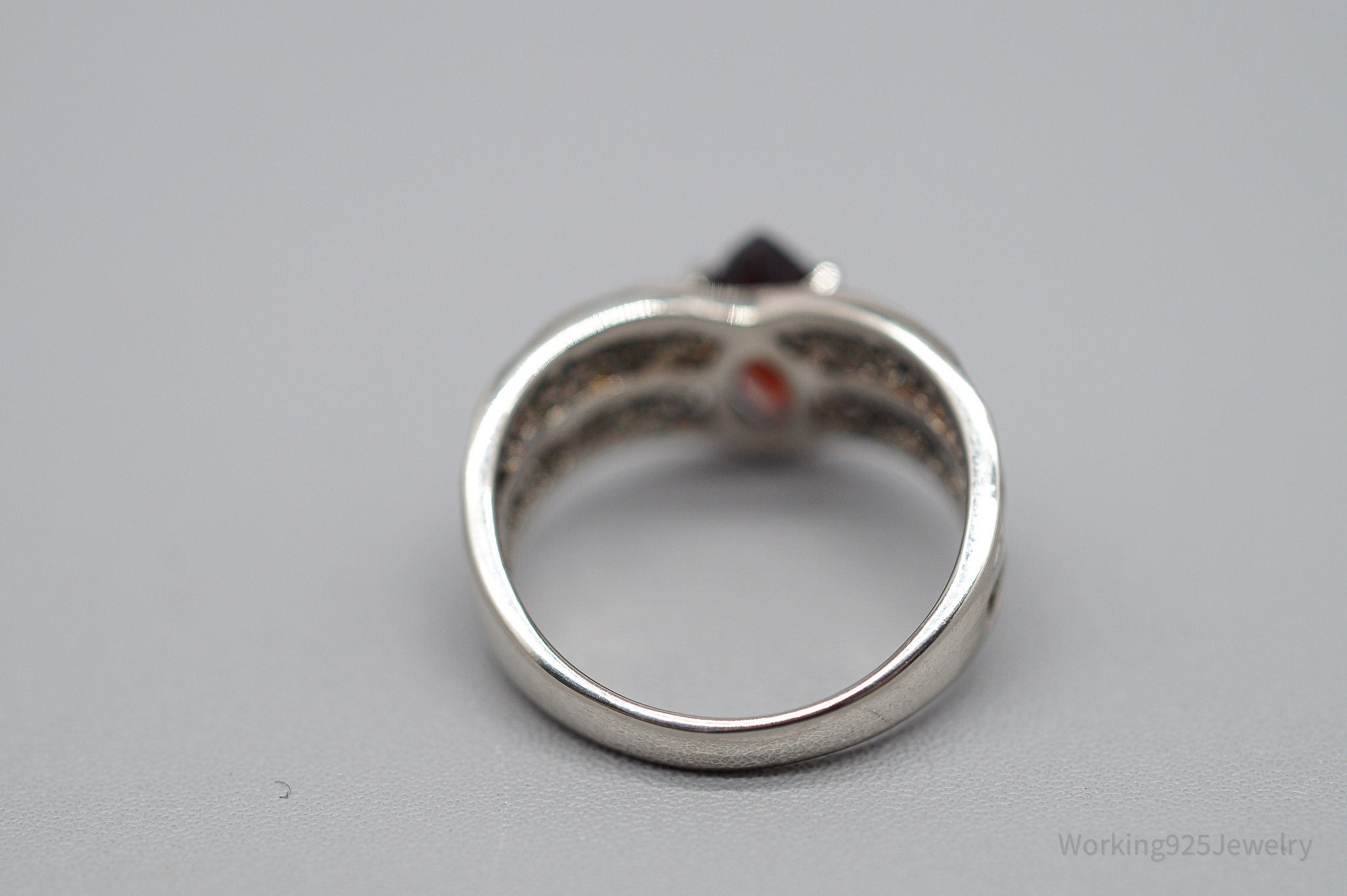Vintage Garnet Sterling Silver Ring - Size 6