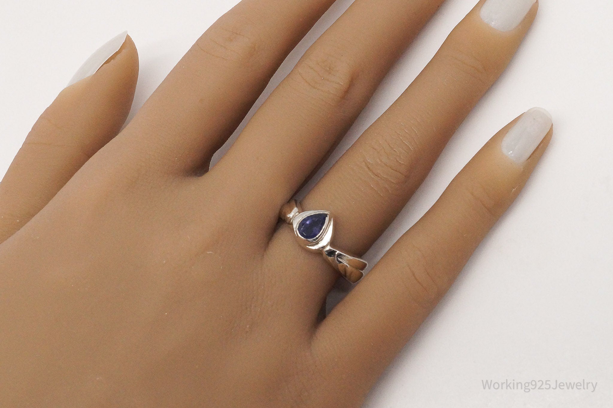 Vintage Tanzanite Sterling Silver Ring - Size 7.75