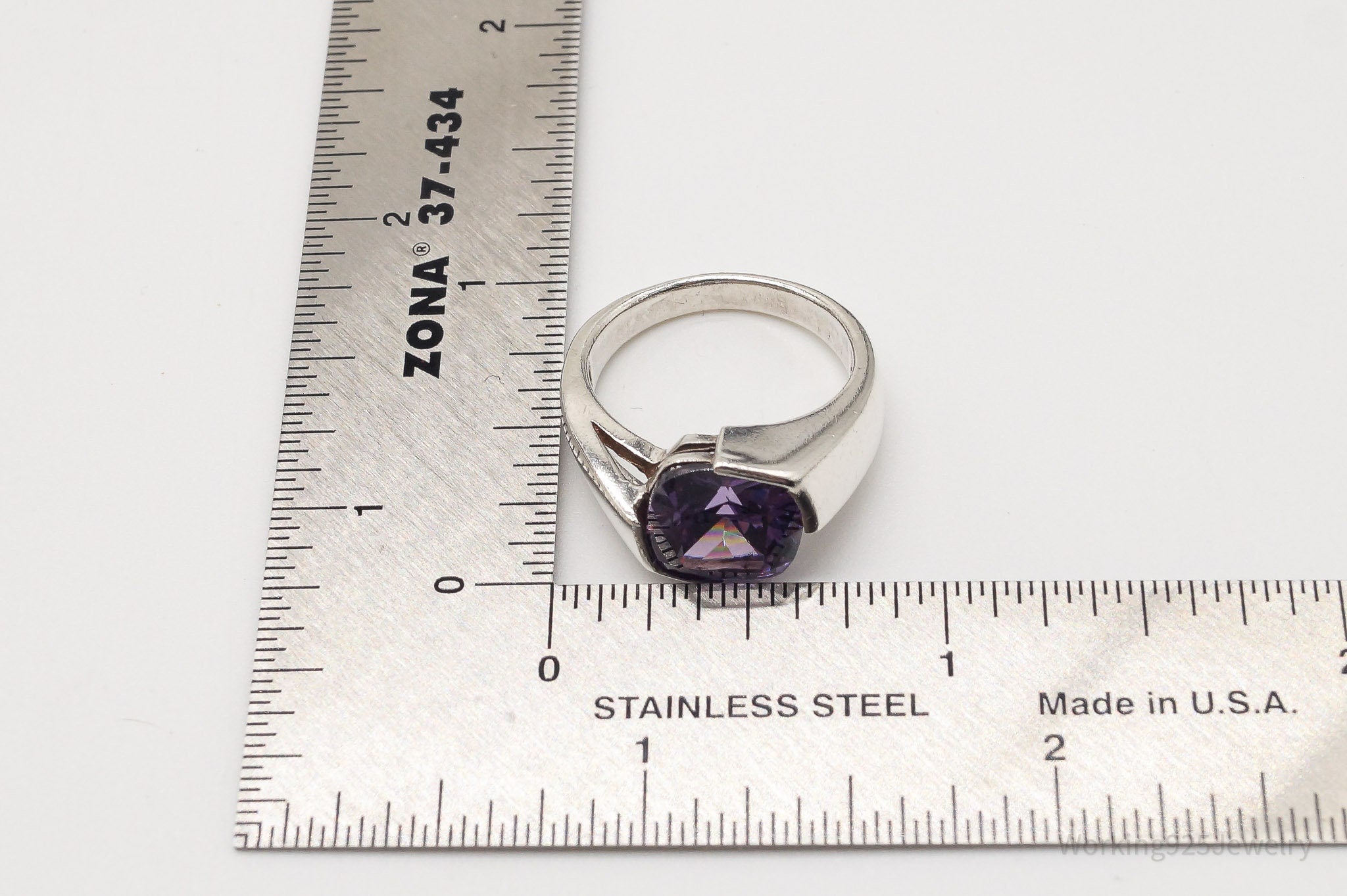 Vintage Purple Cubic Zirconia Sterling Silver Ring - Size 7.25