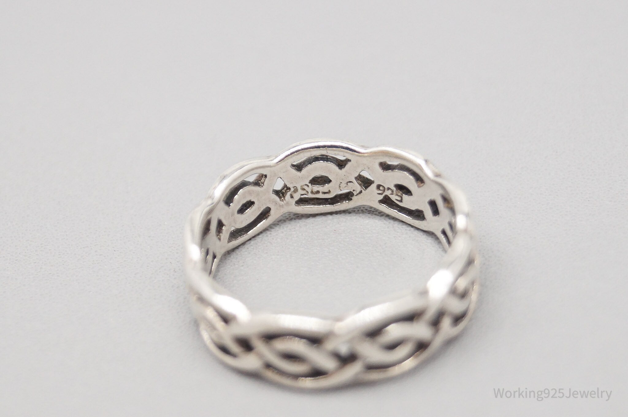 Vintage Celtic Knots Sterling Silver Band Ring - Size 6