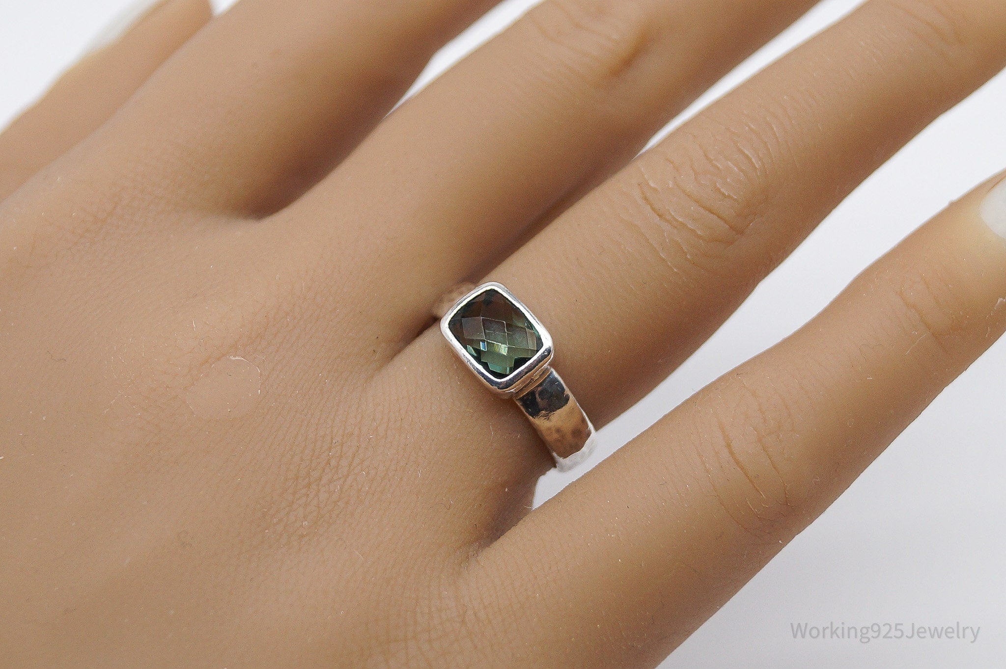 Vintage Green Quartz Sterling Silver Ring - Size 6.75