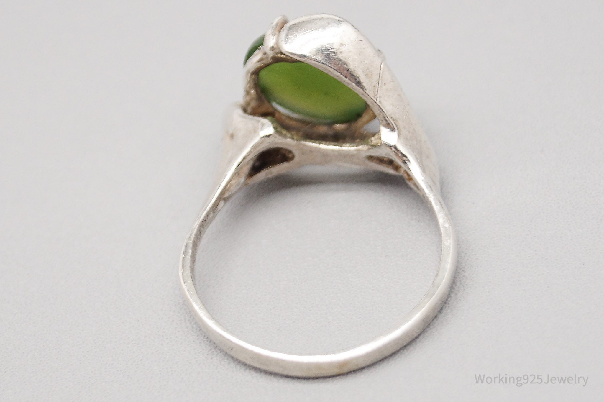 Vintage Green Nephrite Modernist Sterling Silver Ring - Size 8