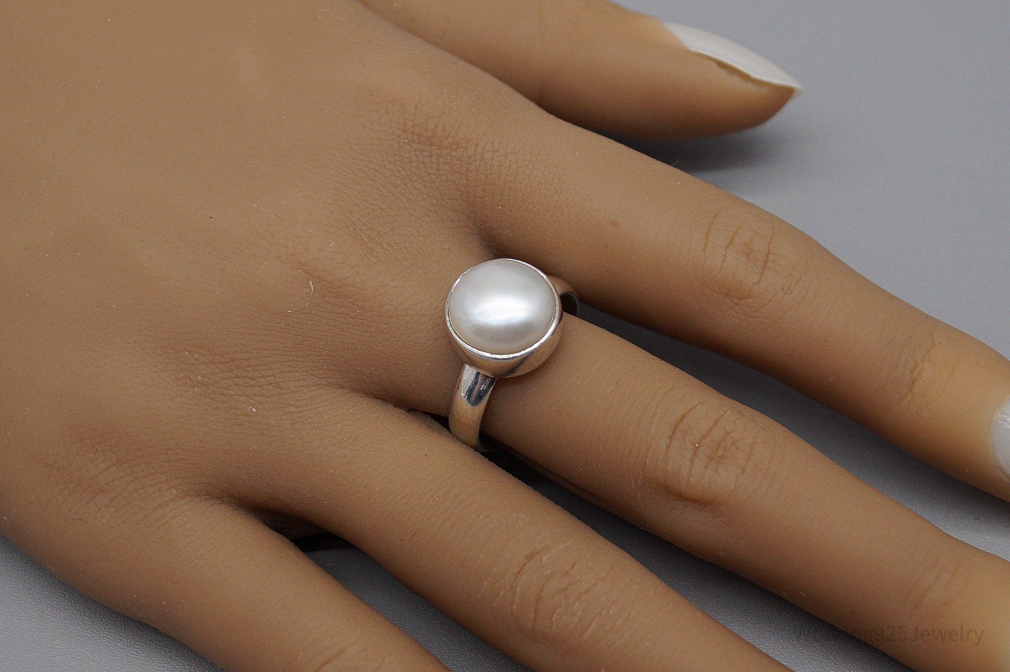 Vintage White Pearl Sterling Silver Ring - Size 10