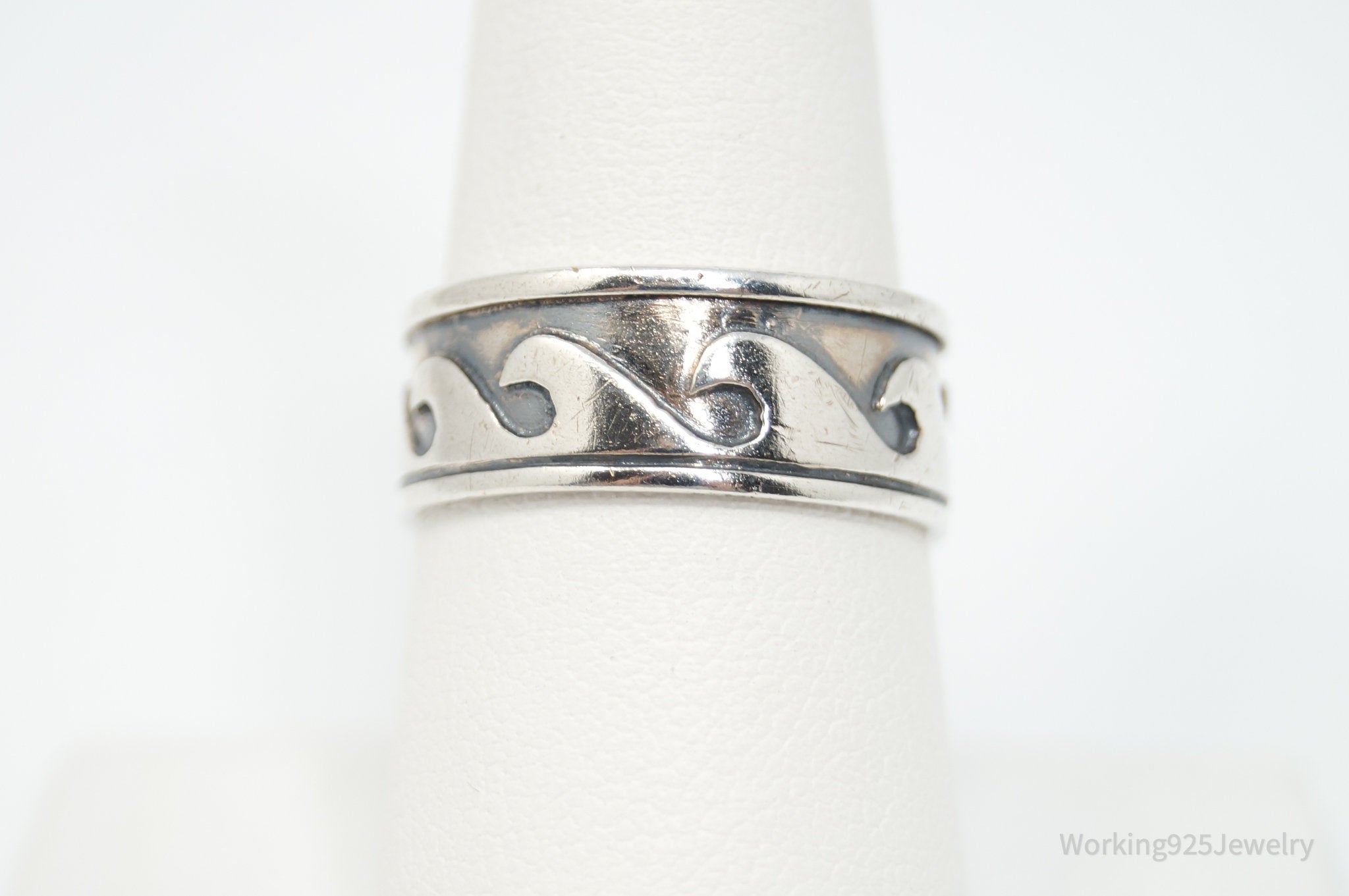 Vintage Southwestern Oxidized Wave Sterling Silver Band Ring - Sz 8.25