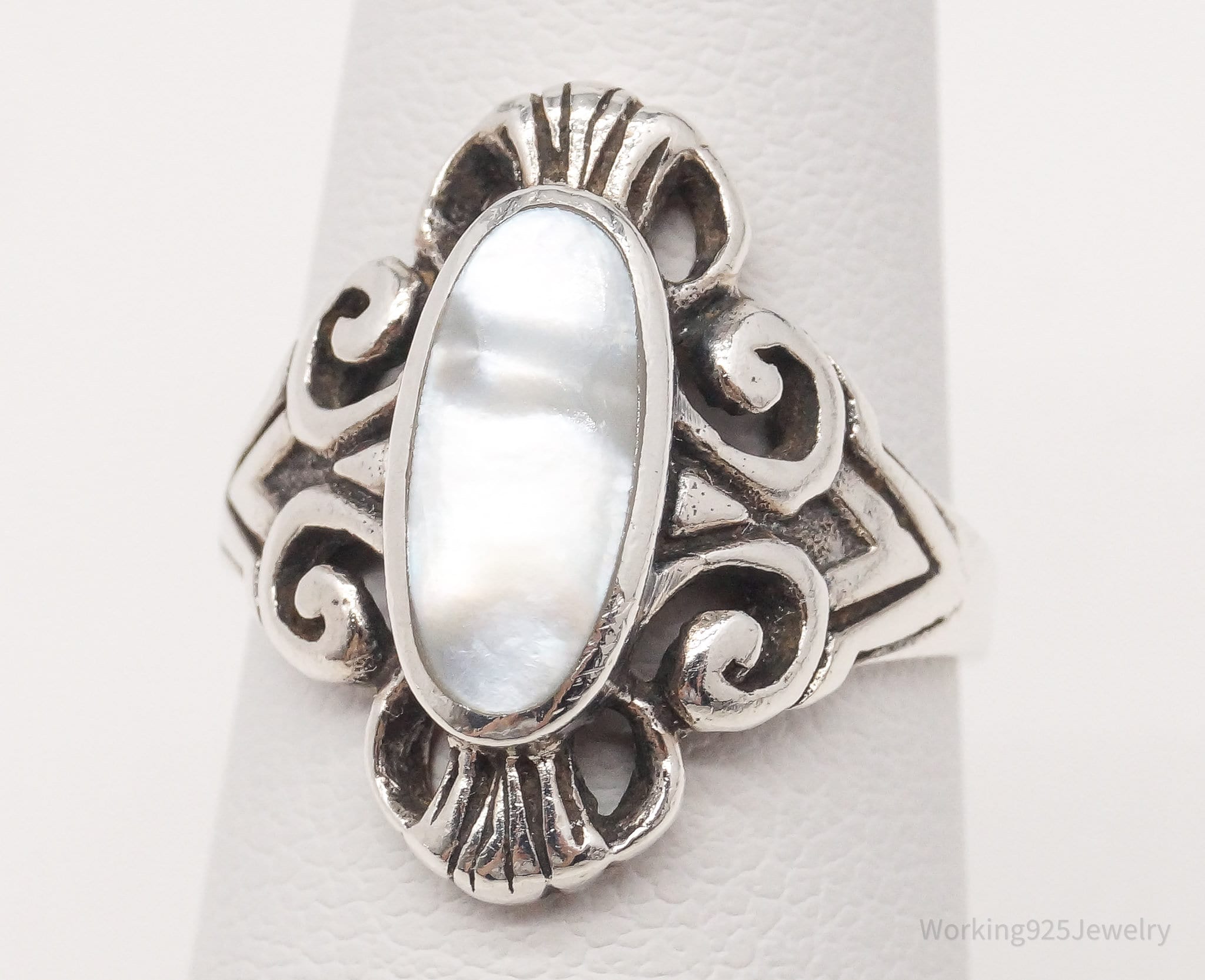 Vintage Mother Of Pearl Sterling Silver Ring - Size 5