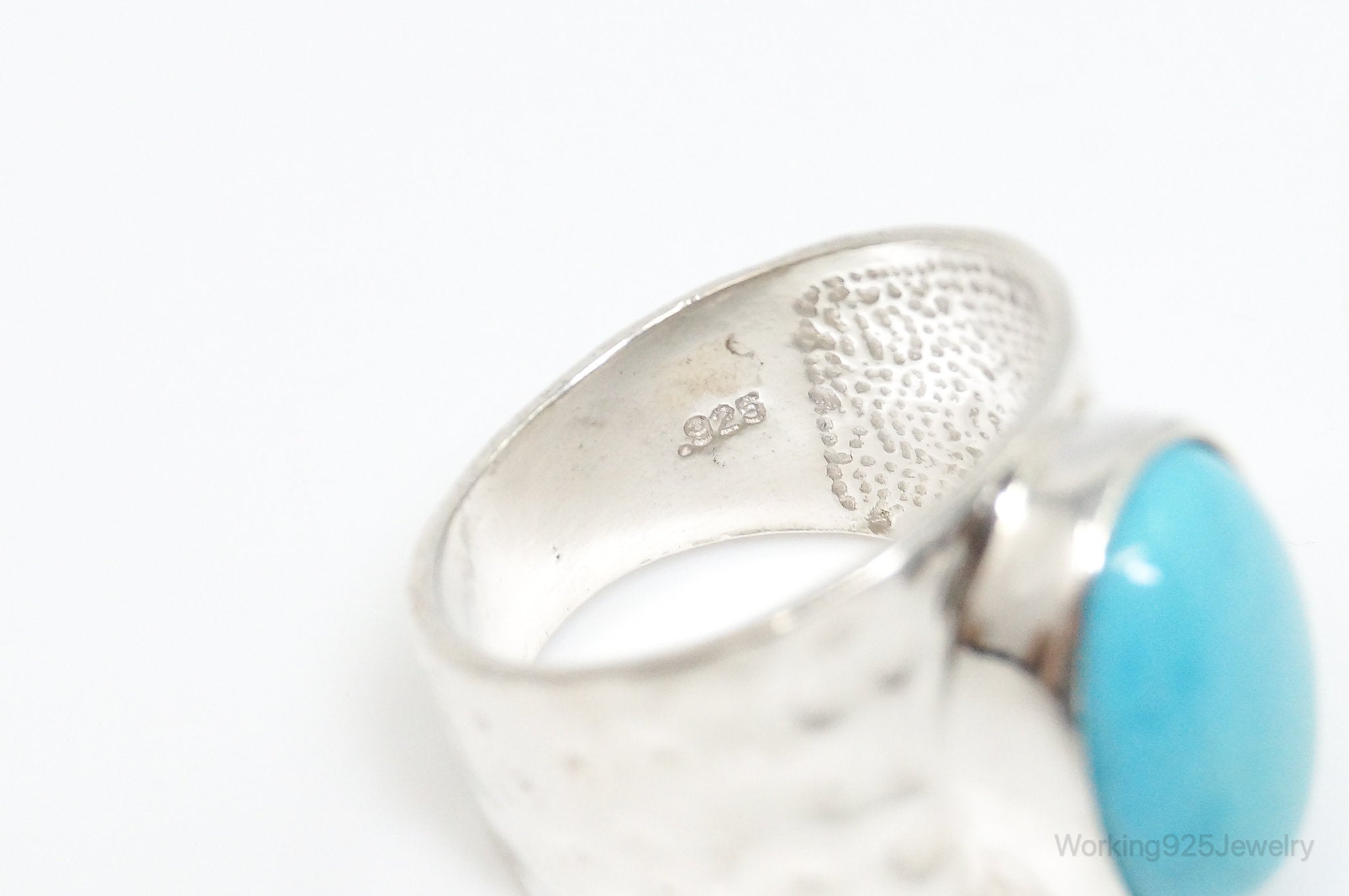 Vintage Turquoise Hammered Southwestern Sterling Silver Ring - Size 6.5