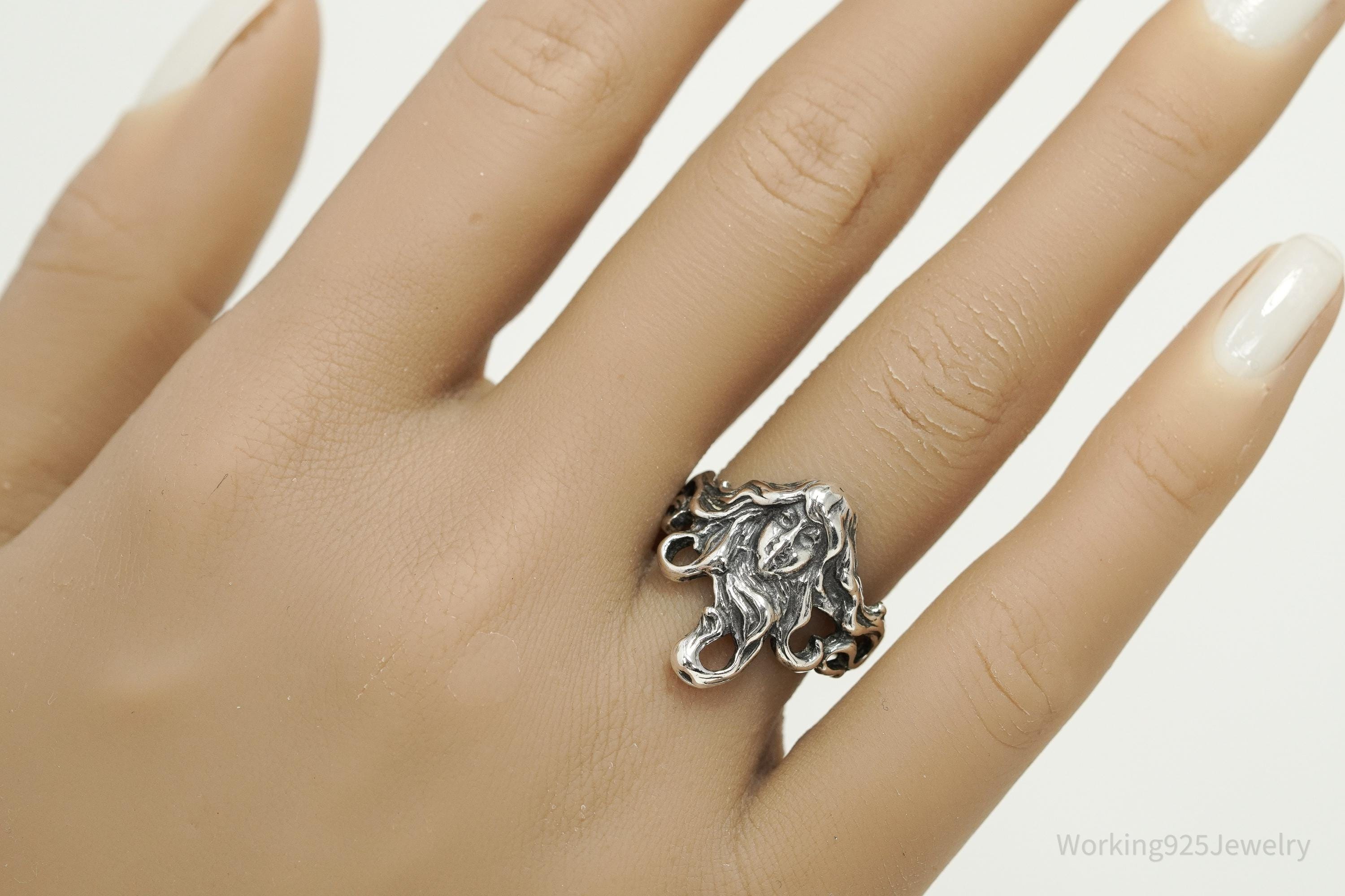 ATQ VTG Art Nouveau Woman Sterling Silver Ring - Size 8.25