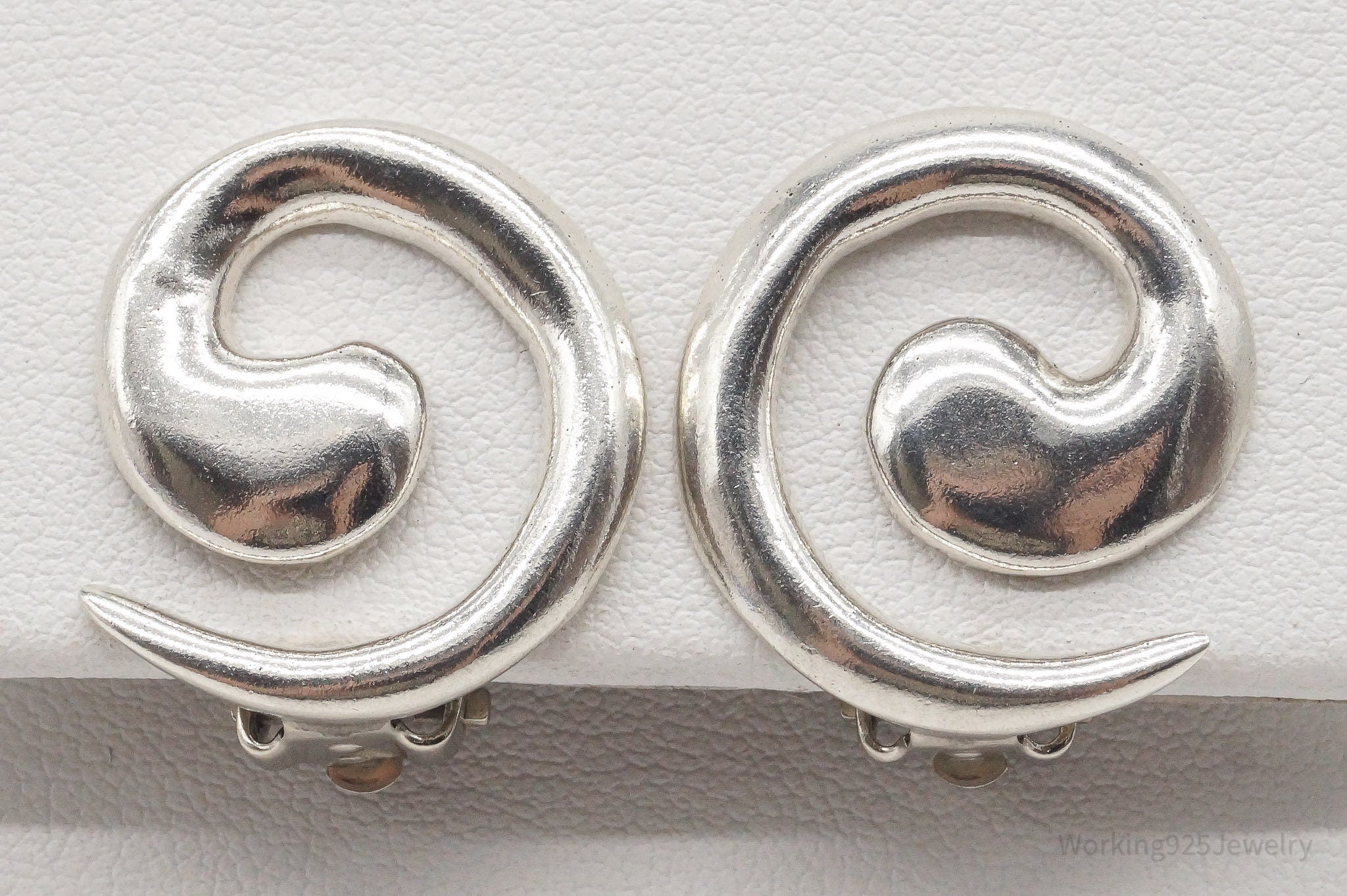 Vintage Native American LM Spiral Sterling Silver Clip On Earrings