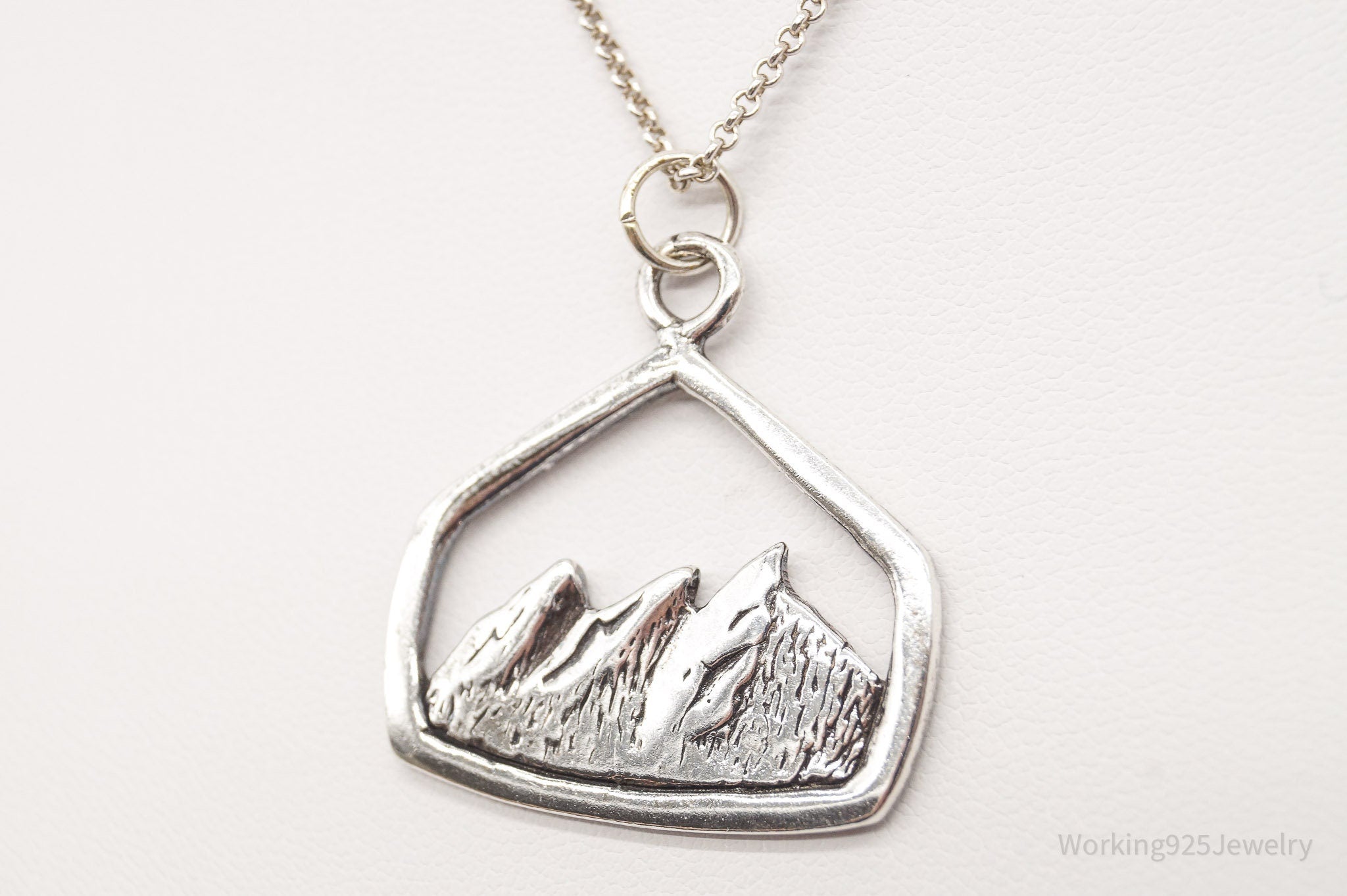 Vintage Mountain View Sterling Silver Necklace