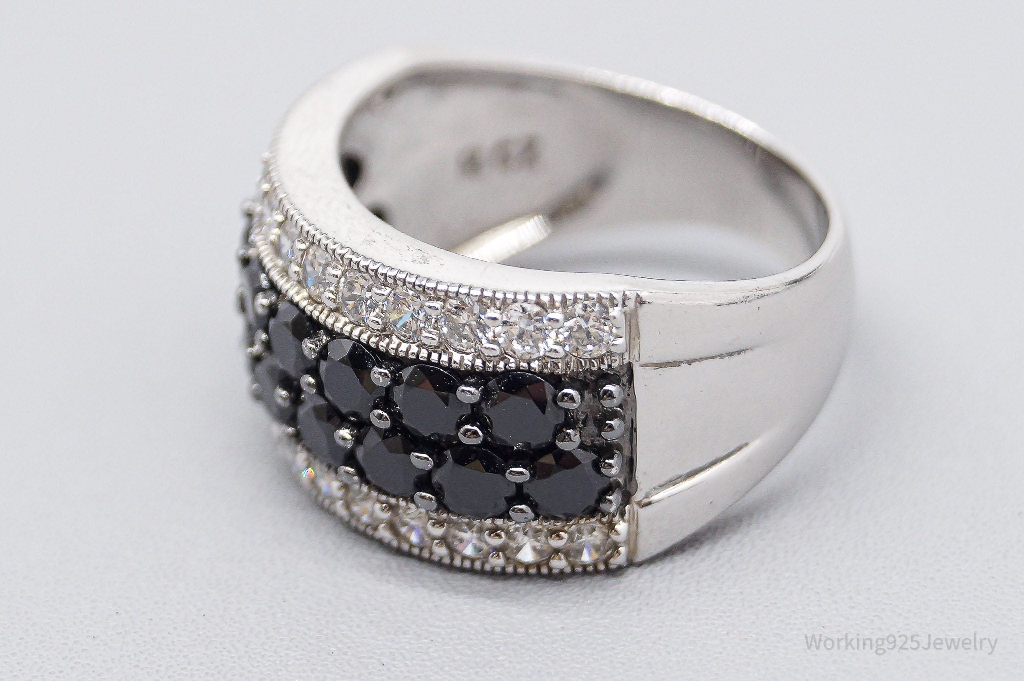 Designer Ross Simons Black Spinel & Cubic Zirconia Sterling Silver Ring SZ 6.5