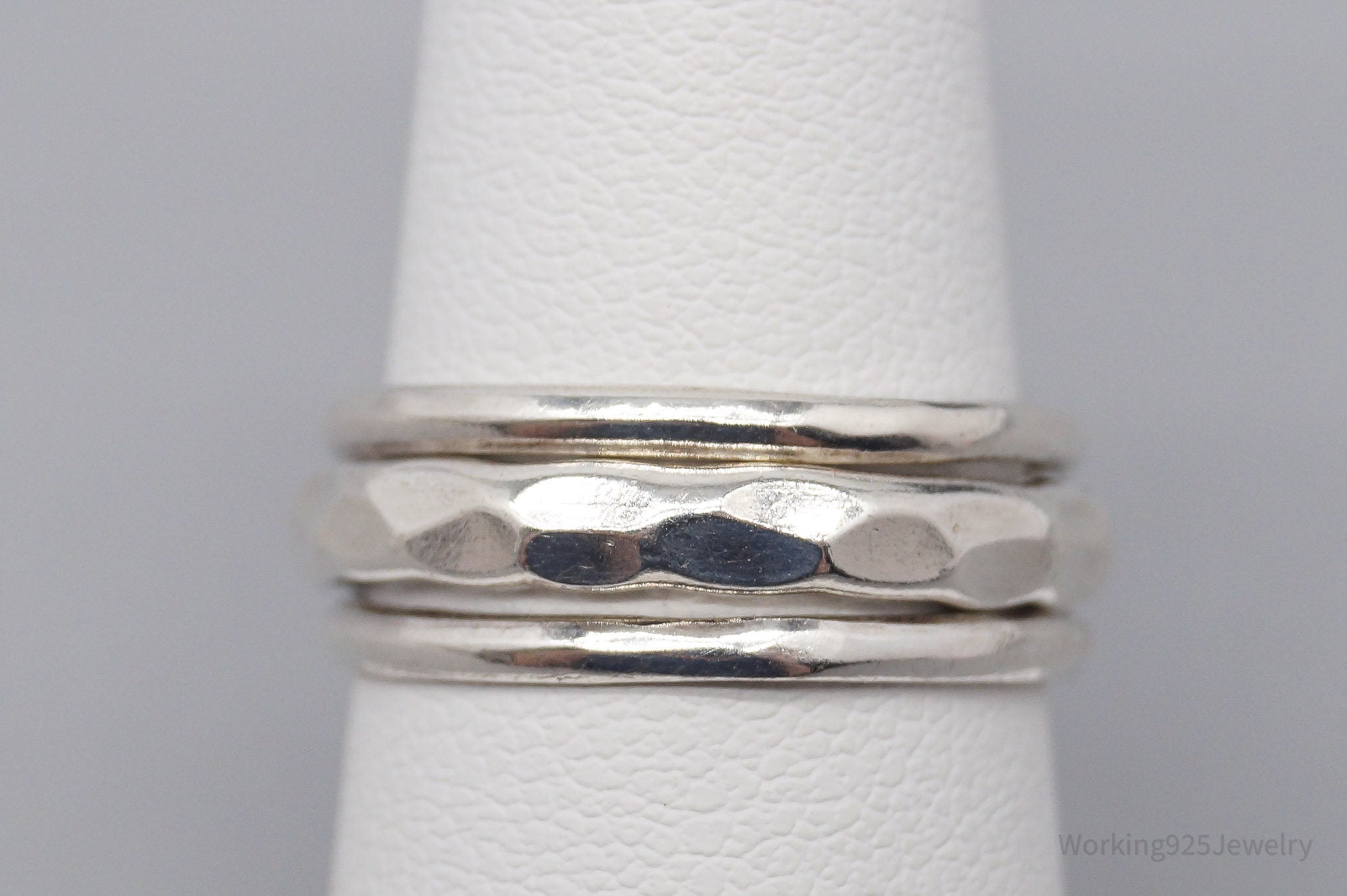 Vintage Modernist Style Hammered Sterling Silver Linked Bands Ring - Size 6.75