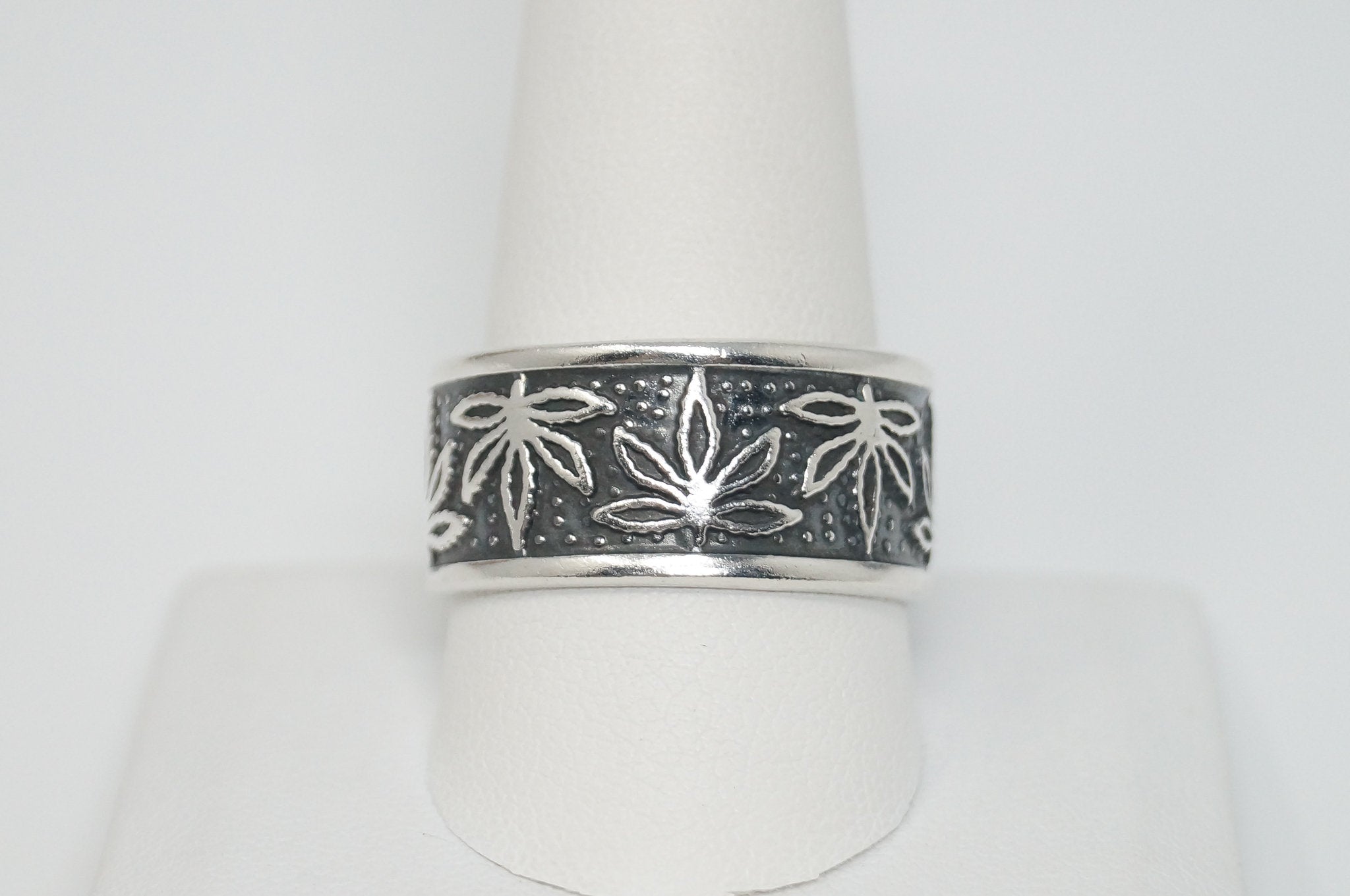 Vintage Plant Medical Marijuana Pot Plant Weed Sterling Silver Ring - Size 11.25