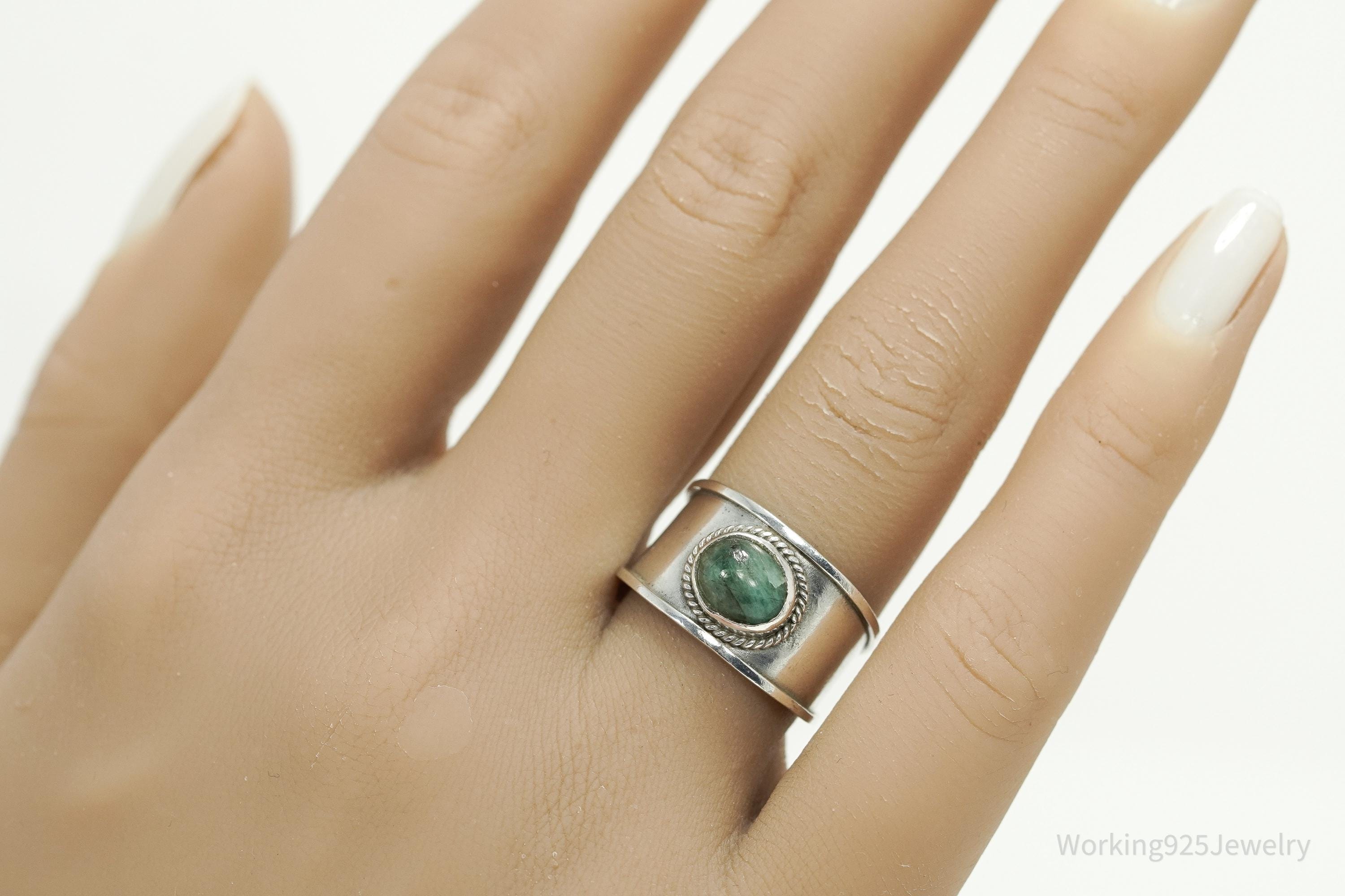 Vintage Green Stone 950 Silver Ring - Size 7.75