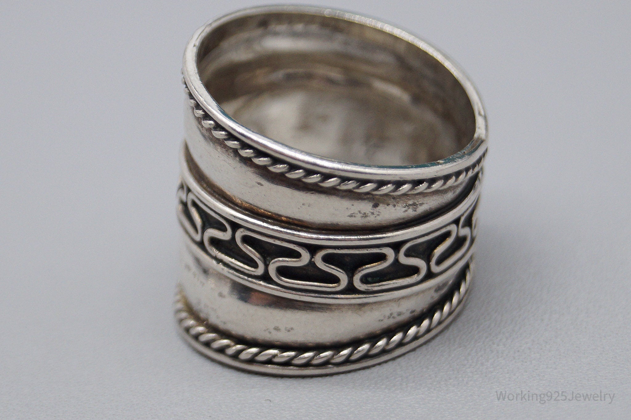 Vintage Sterling Silver Band Ring - Size 8