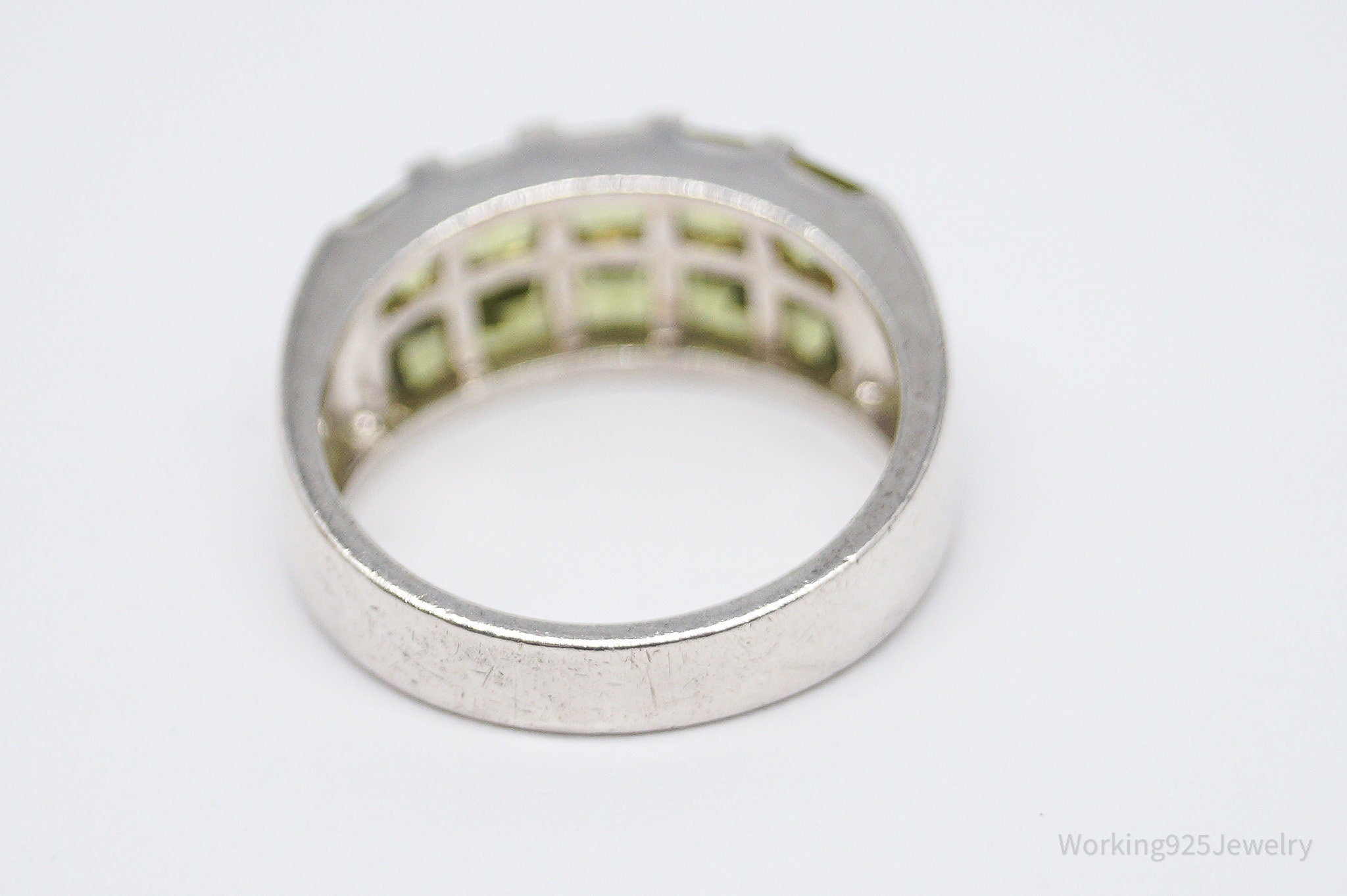 Vintage Peridot Sterling Silver Band Ring - Size 7.75