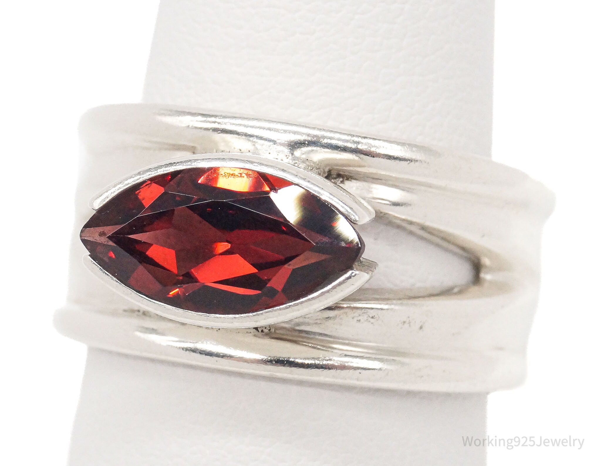 Vintage Garnet Sterling Silver Ring - Size 7.75