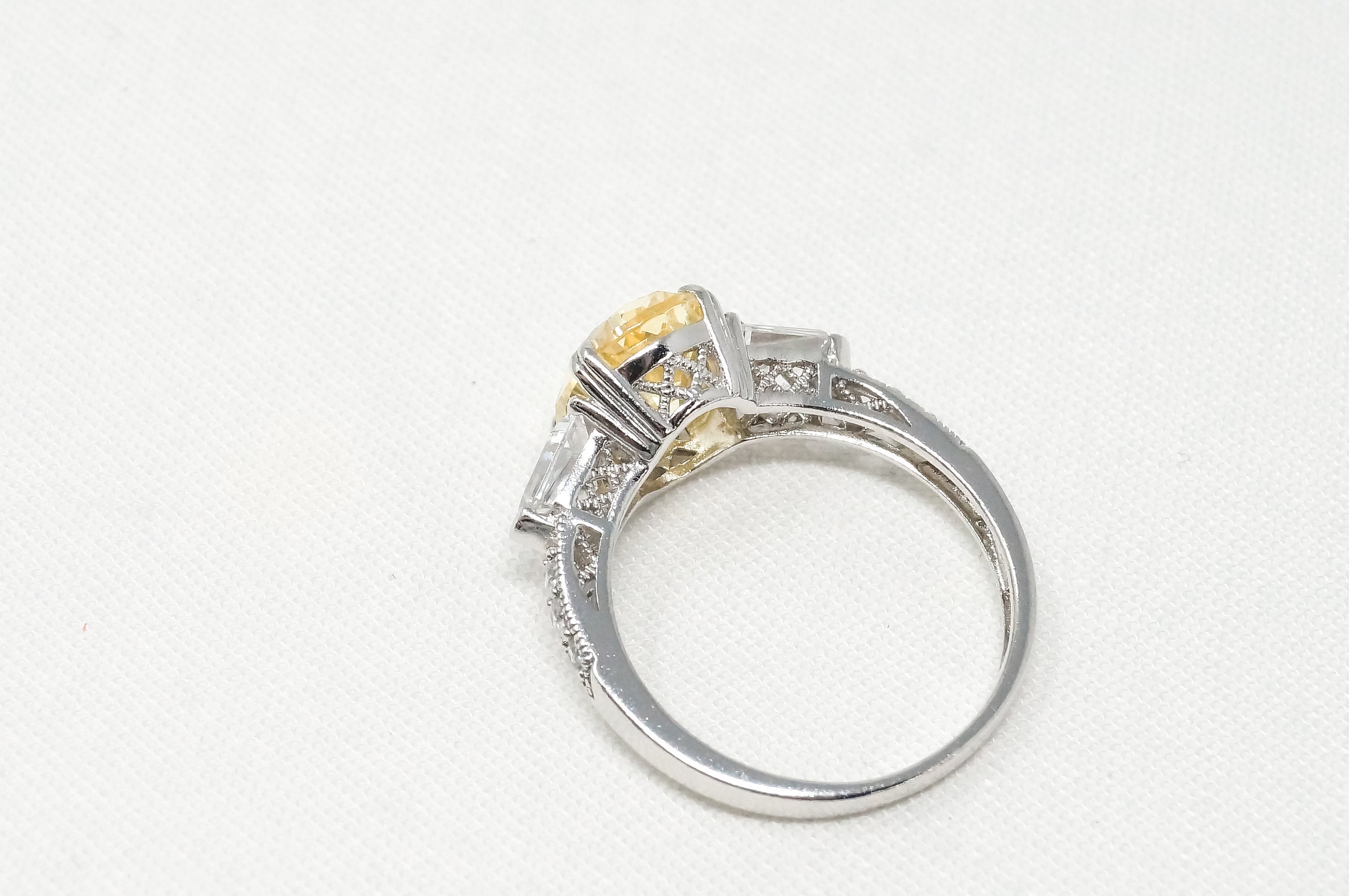 Vintage Yellow & White Cubic Zirconia Sterling Silver Ring - Sz 9.5