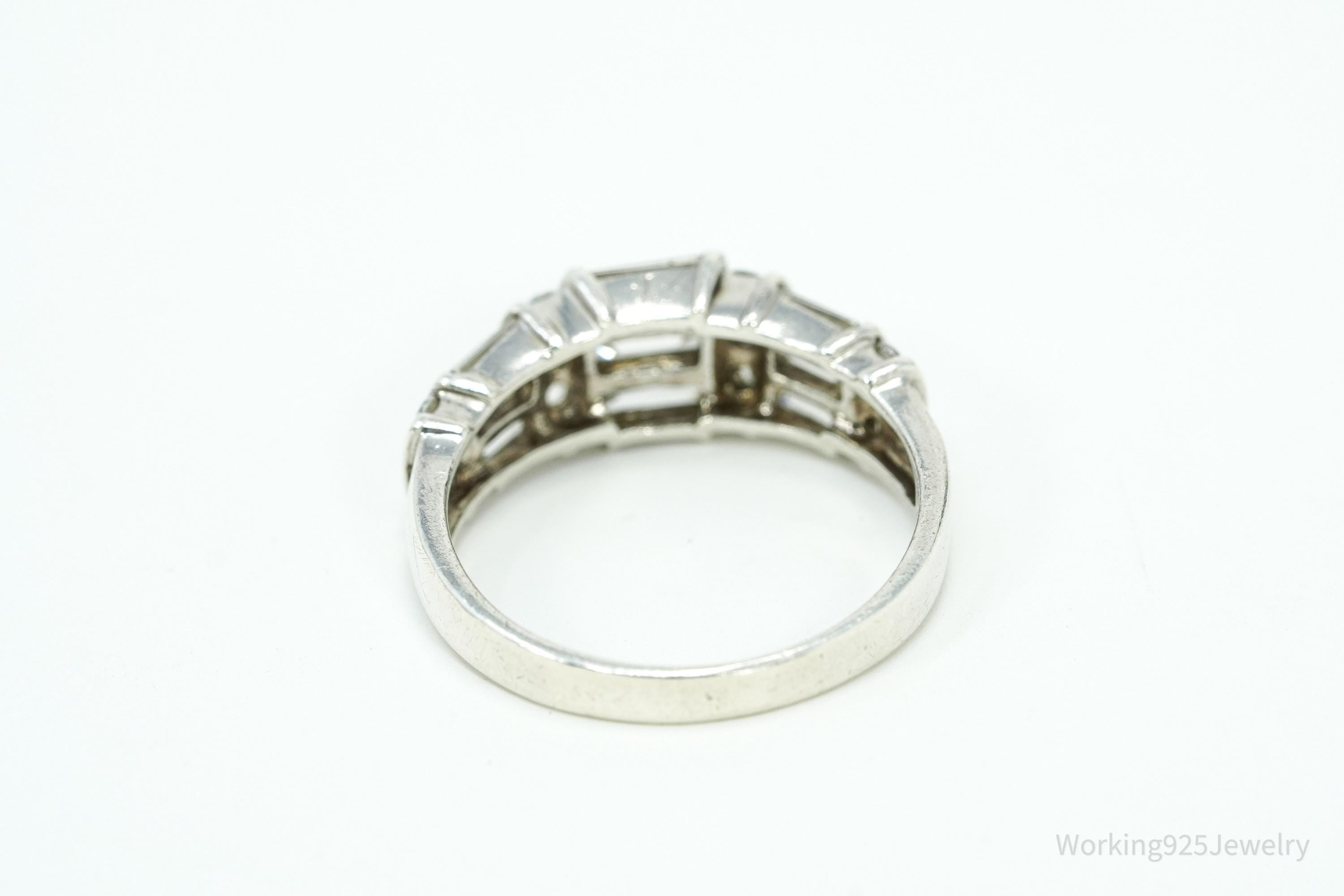 Vintage Cubic Zirconia Sterling Silver Band Ring - Size 7.75