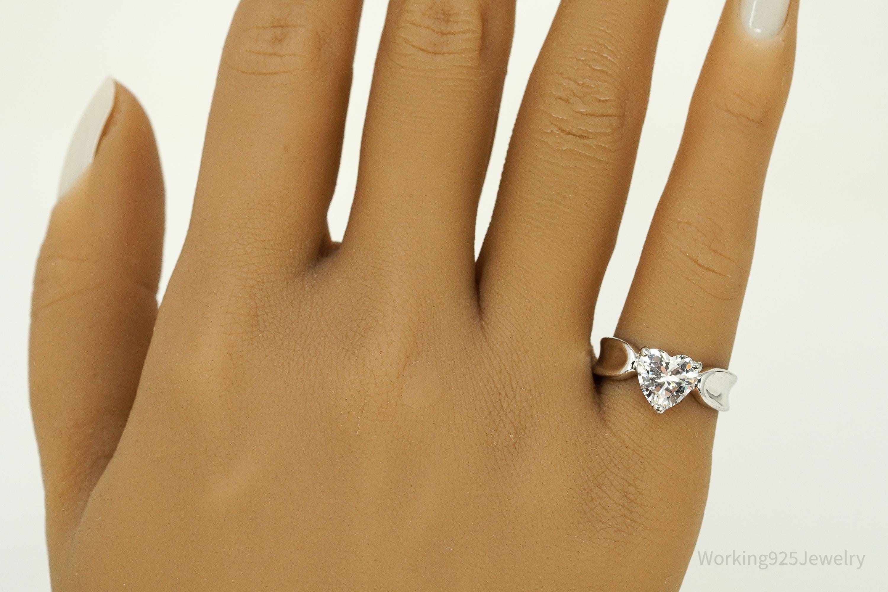 Vintage Cubic Zirconia Heart Sterling Silver Ring - Size 6