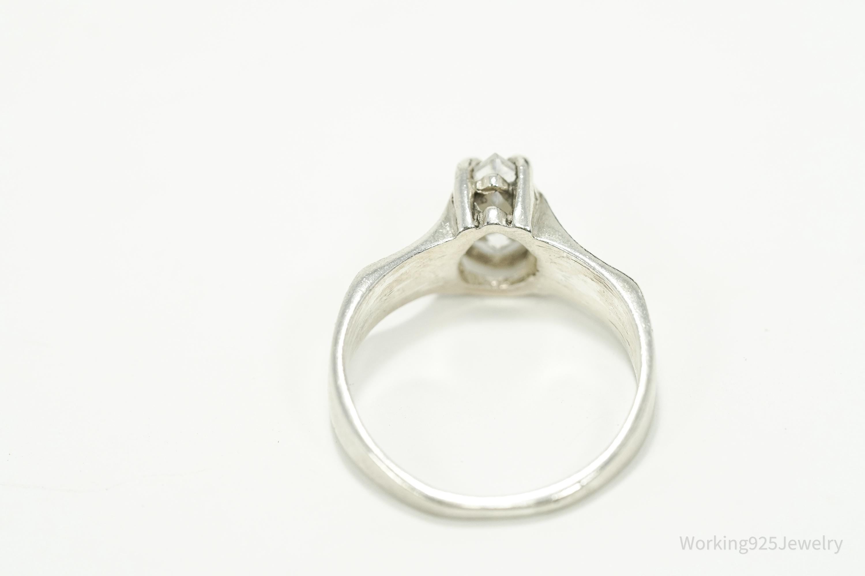 Vintage Cubic Zirconia Sterling Silver Ring - Size 7