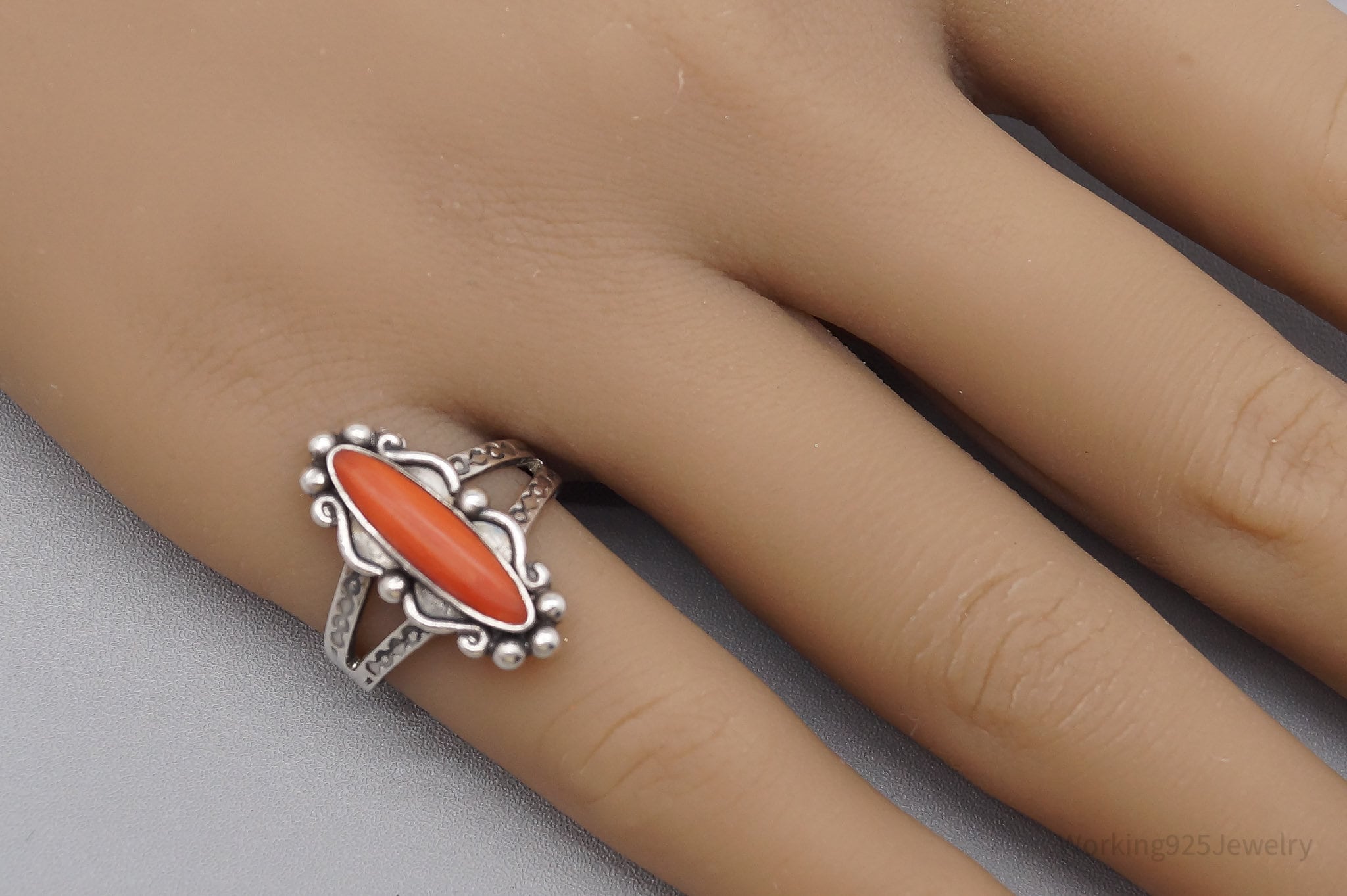 VTG Southwestern Shop Shube's MFG Inc Coral Sterling Silver Ring - Size 6.25