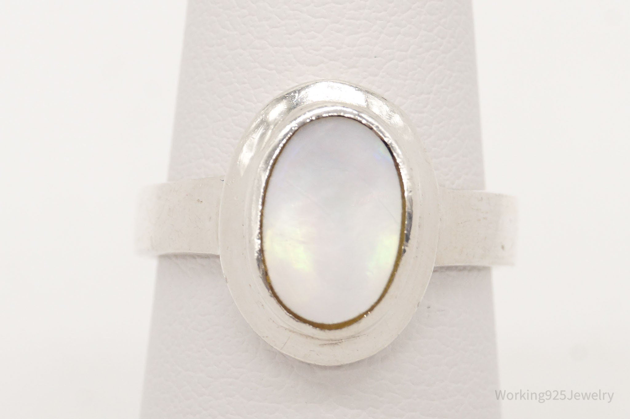 Vintage Mother Of Pearl Sterling Silver Ring - Size 7.5