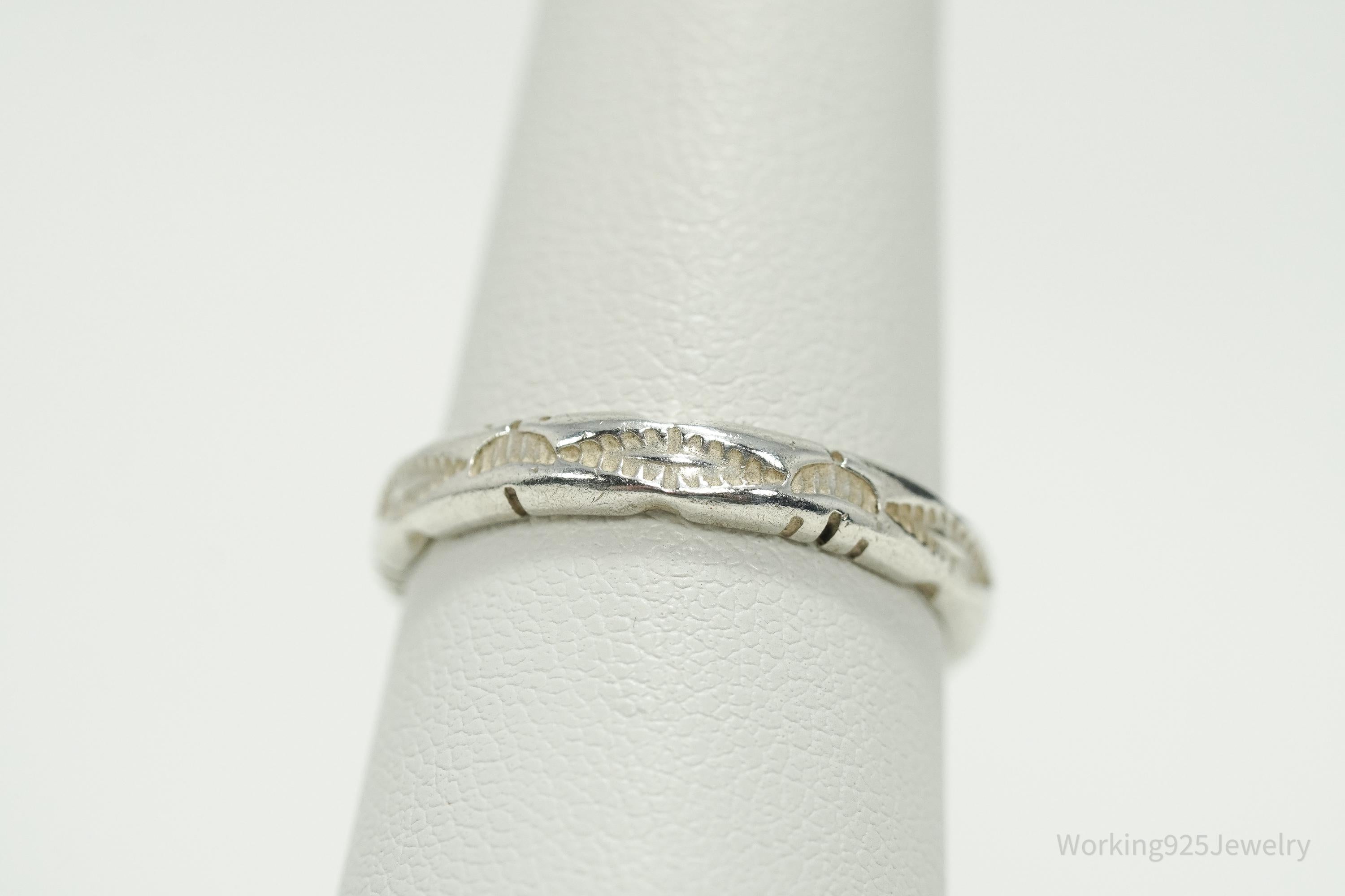 Vintage Native Designer Carolyn Pollack Sterling Silver Band Ring Size 7.75