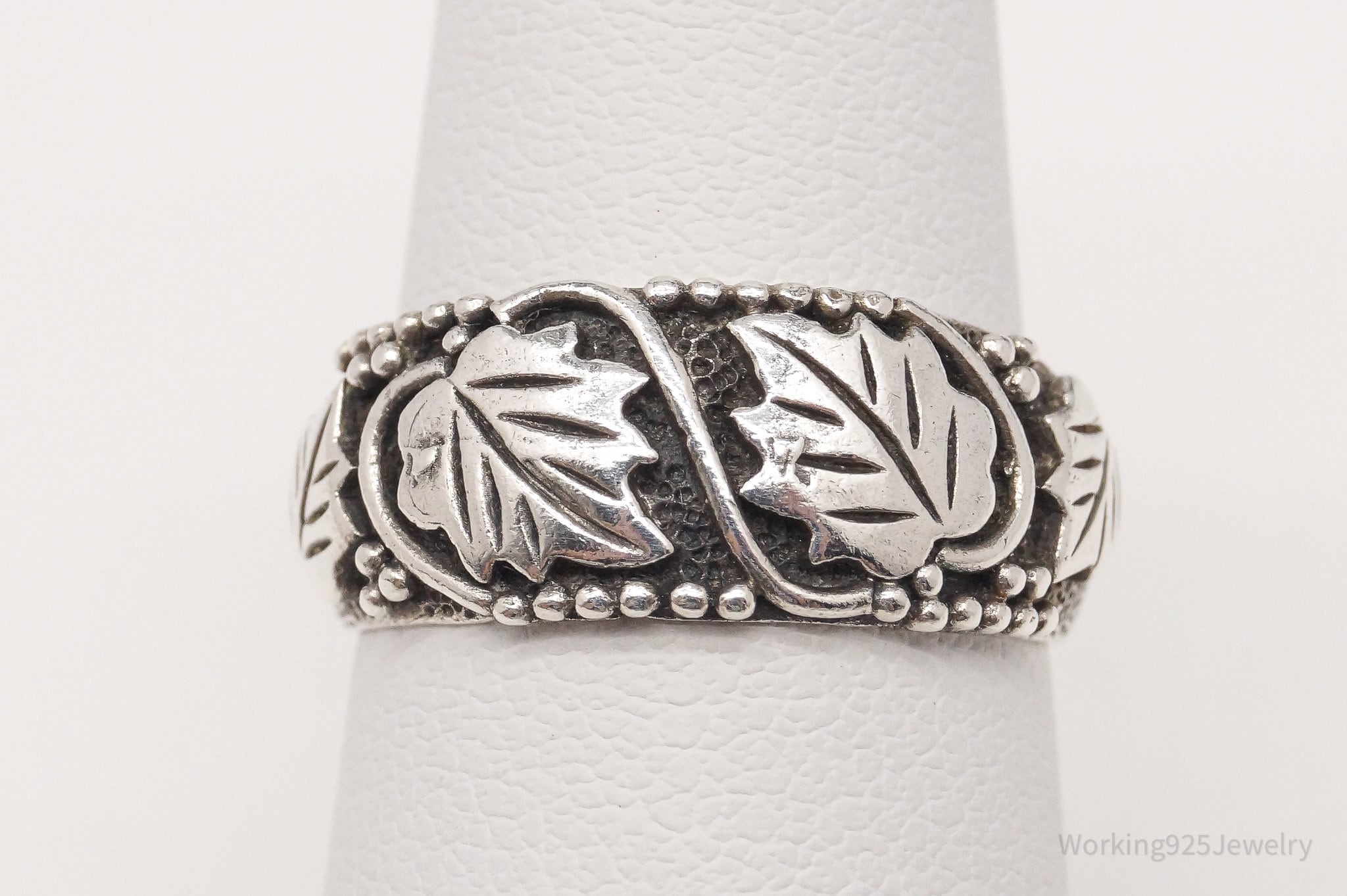 Vintage Leaves Sterling Silver Band Ring - Size 6.5