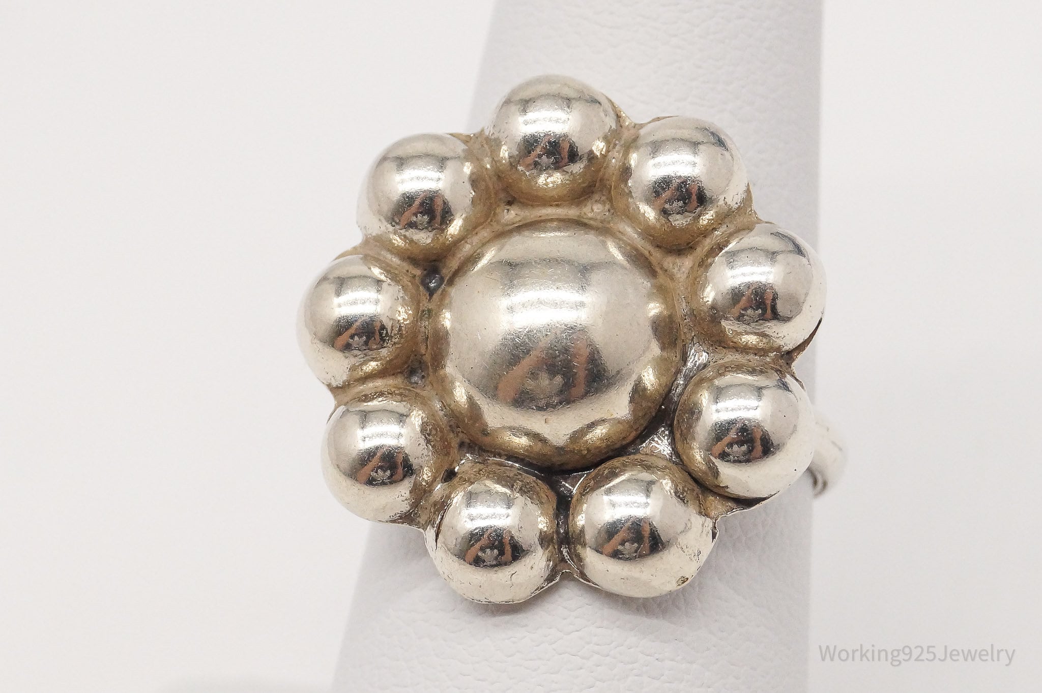 Vintage Puffy Flower Silver Ring - Size 7.25