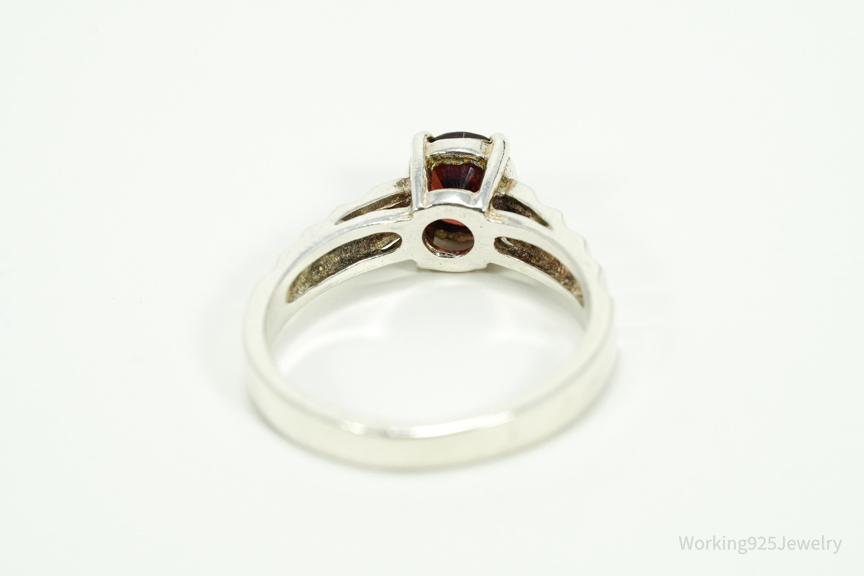 Vintage Garnet Sterling Silver Ring - Size 7.25