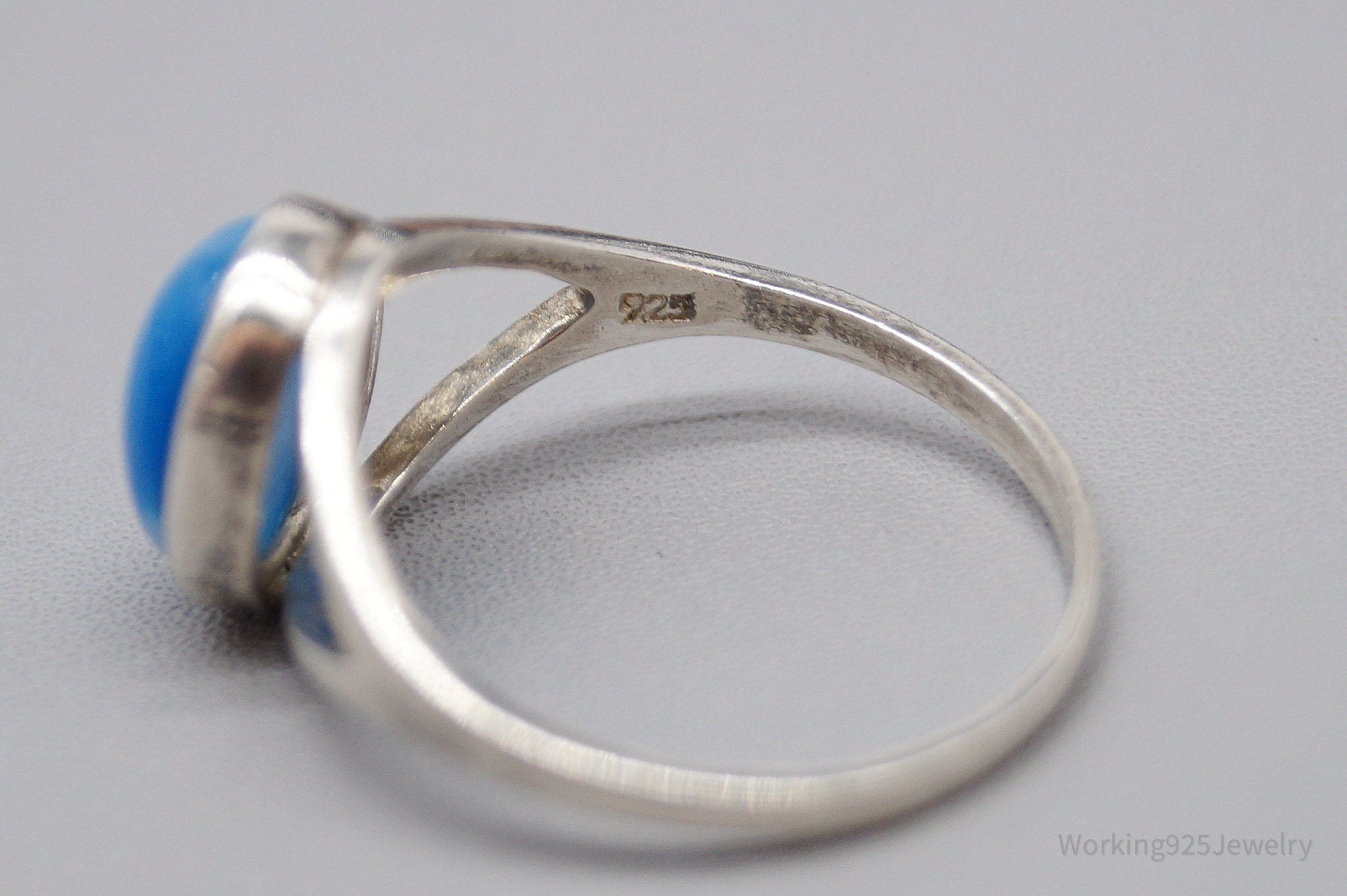 Vintage Blue Cats Eye Sterling Silver Ring - Size 8