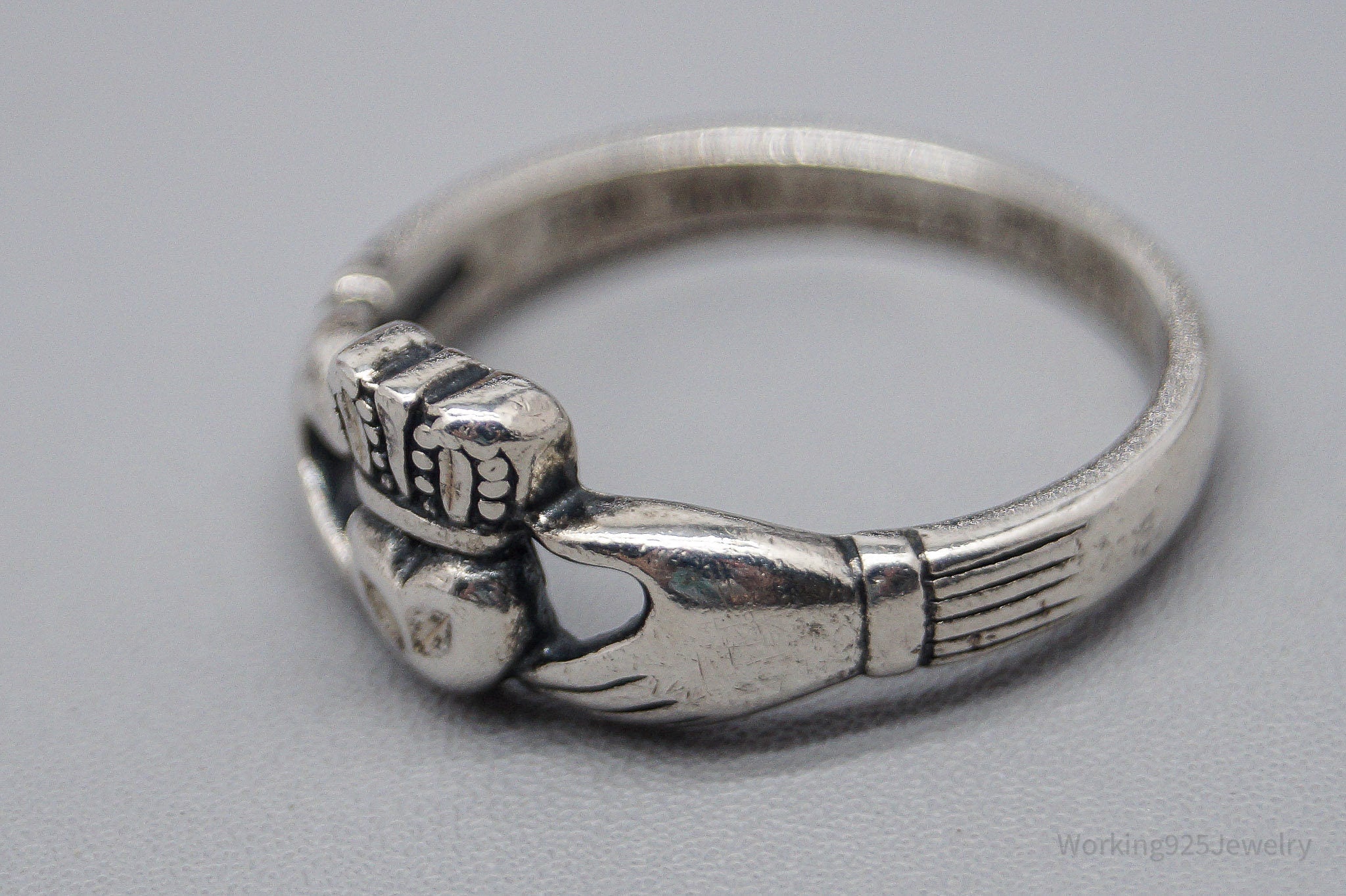Vintage Irish Heart Claddagh Sterling Silver Ring - Size 8.75