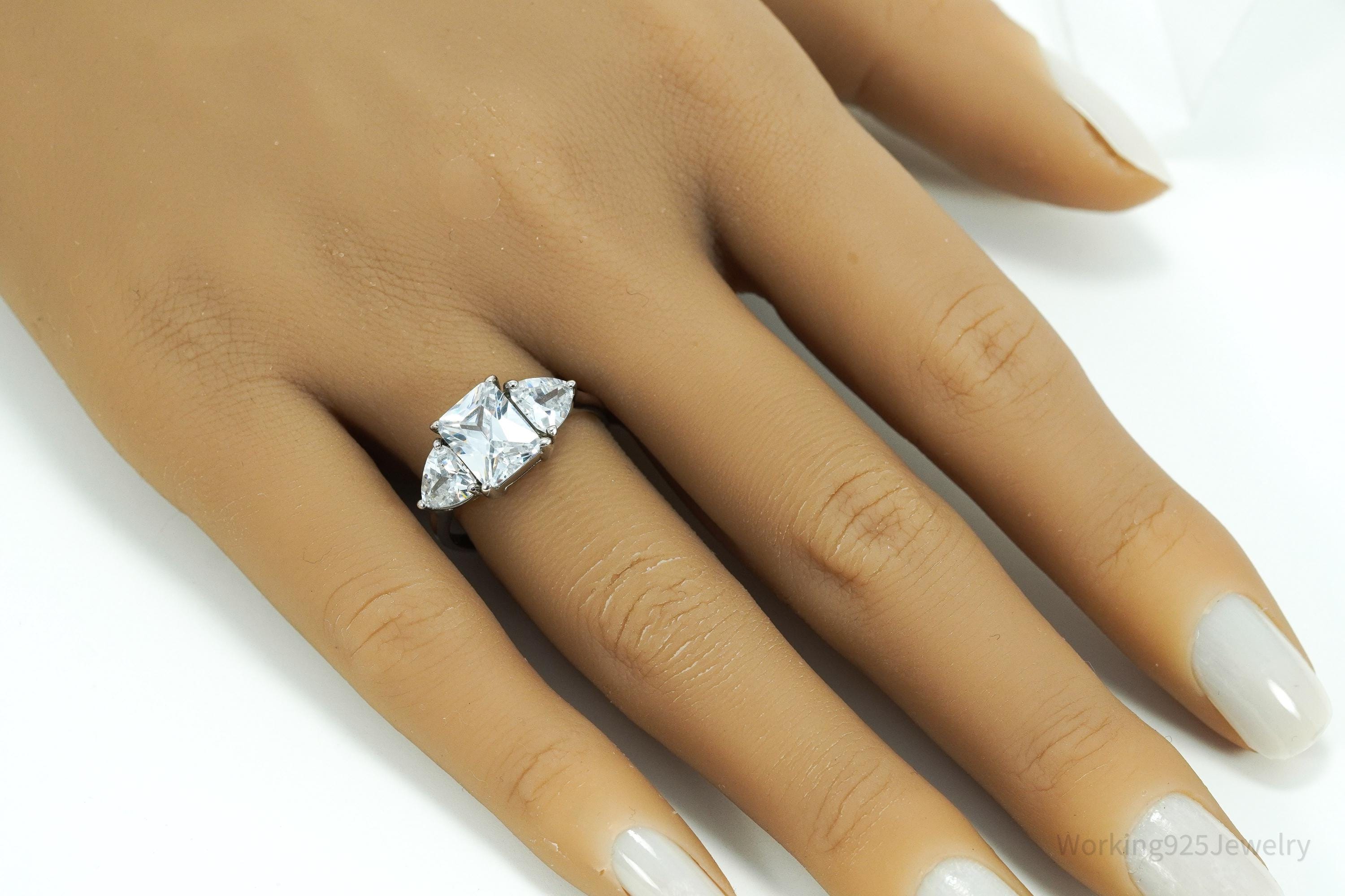 Vintage Cubic Zirconia Sterling Silver Ring - Size 8