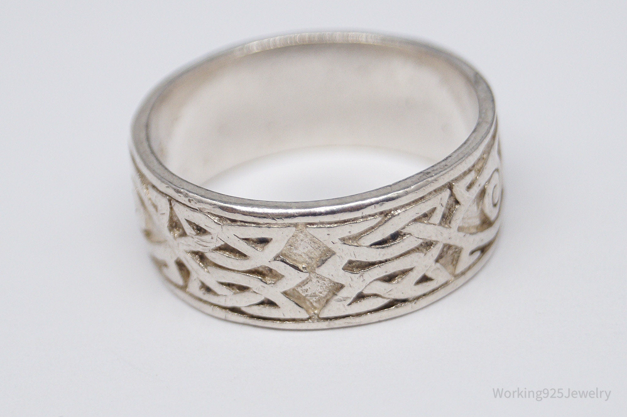 Vintage Celtic Knots Sterling Silver Band Ring - Size 10.25