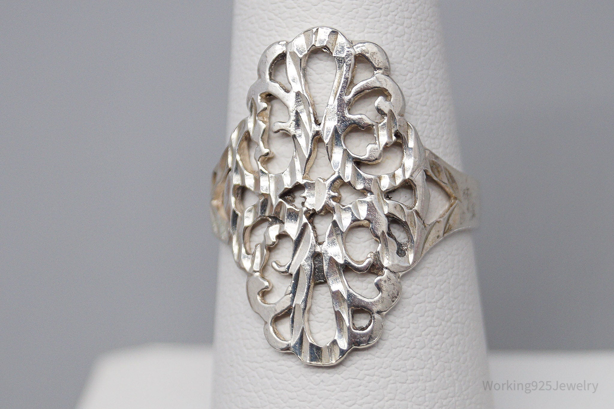 Vintage Diamond Cut Style Filigree Sterling Silver Ring - Size 7.25