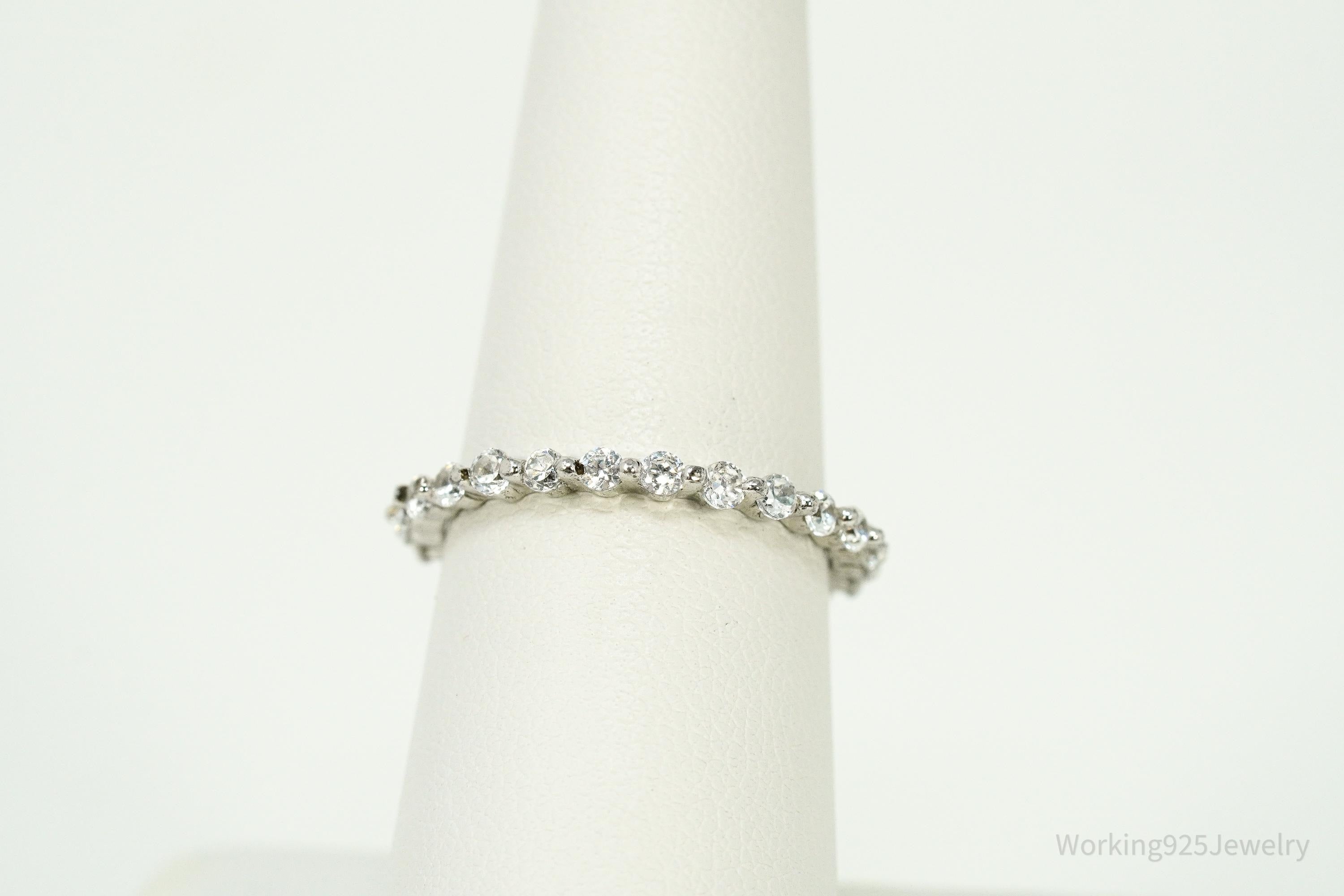 Vintage Cubic Zirconia Sterling Silver Band Ring - Size 7.5