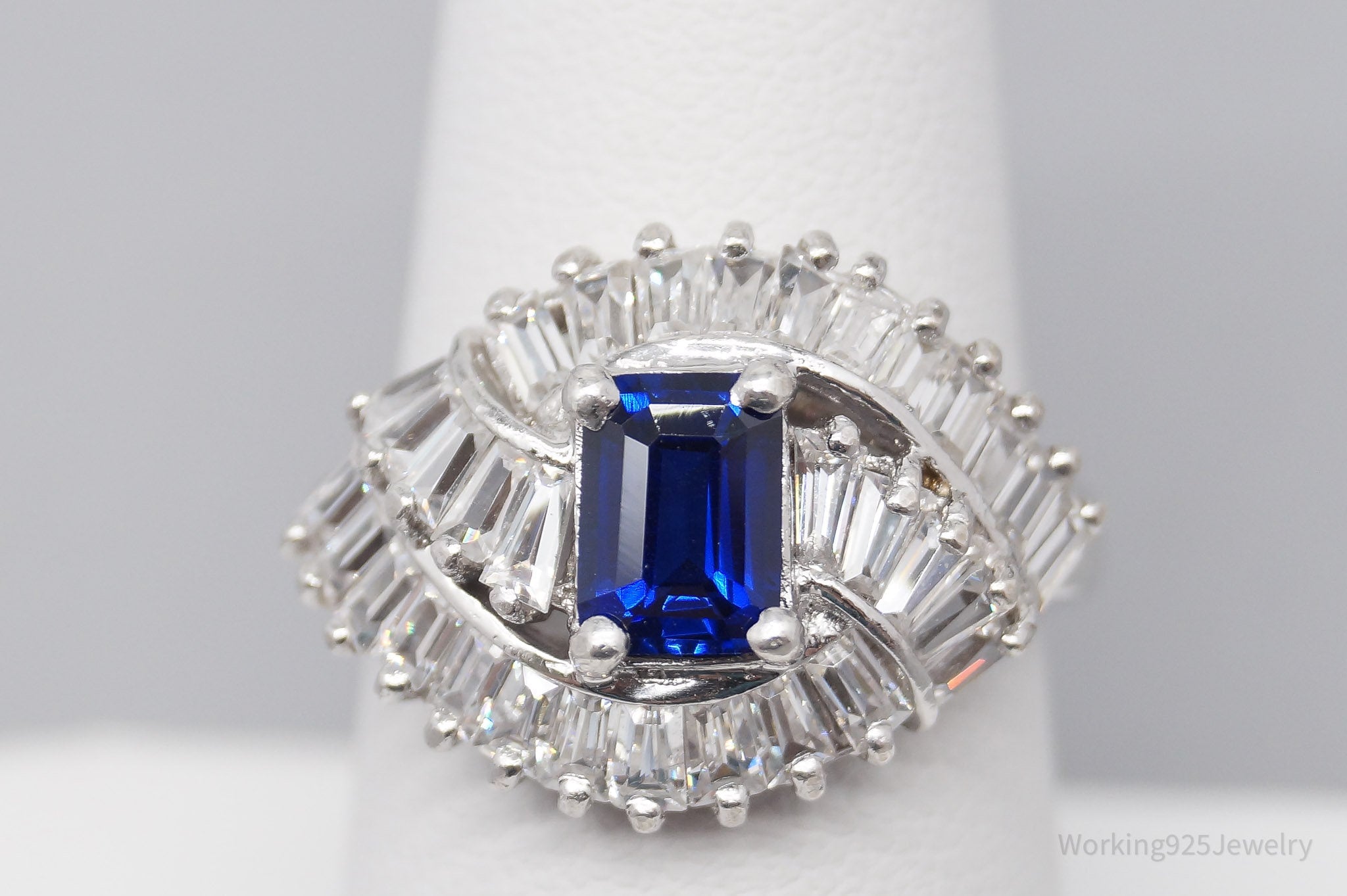 Vintage Lab Sapphire Cubic Zirconia Sterling Silver Ring - Size 8