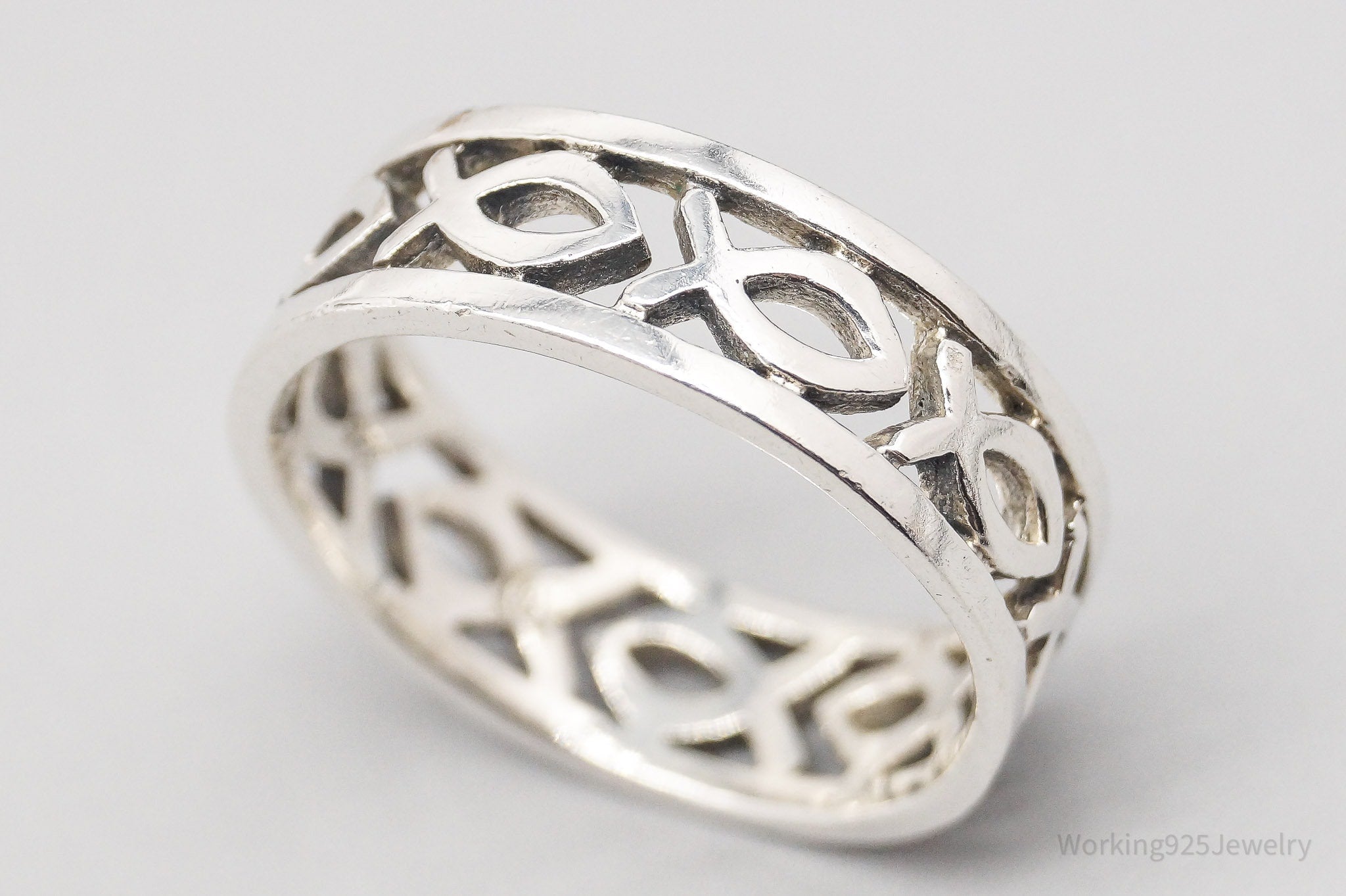 Vintage Ichthus Fish Pattern Sterling Silver Band Ring - Size 14.25